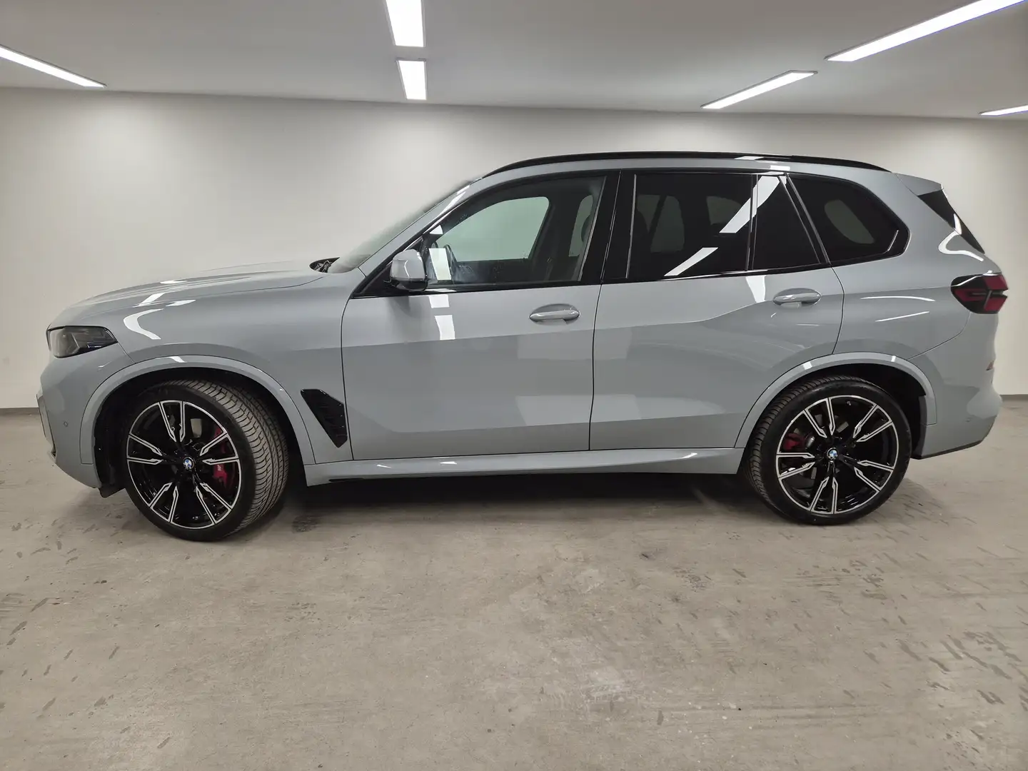 BMW X5 xDrive40d M Sportpaket AHK LED HARMAN/KARDON  DAB Šedá - 2