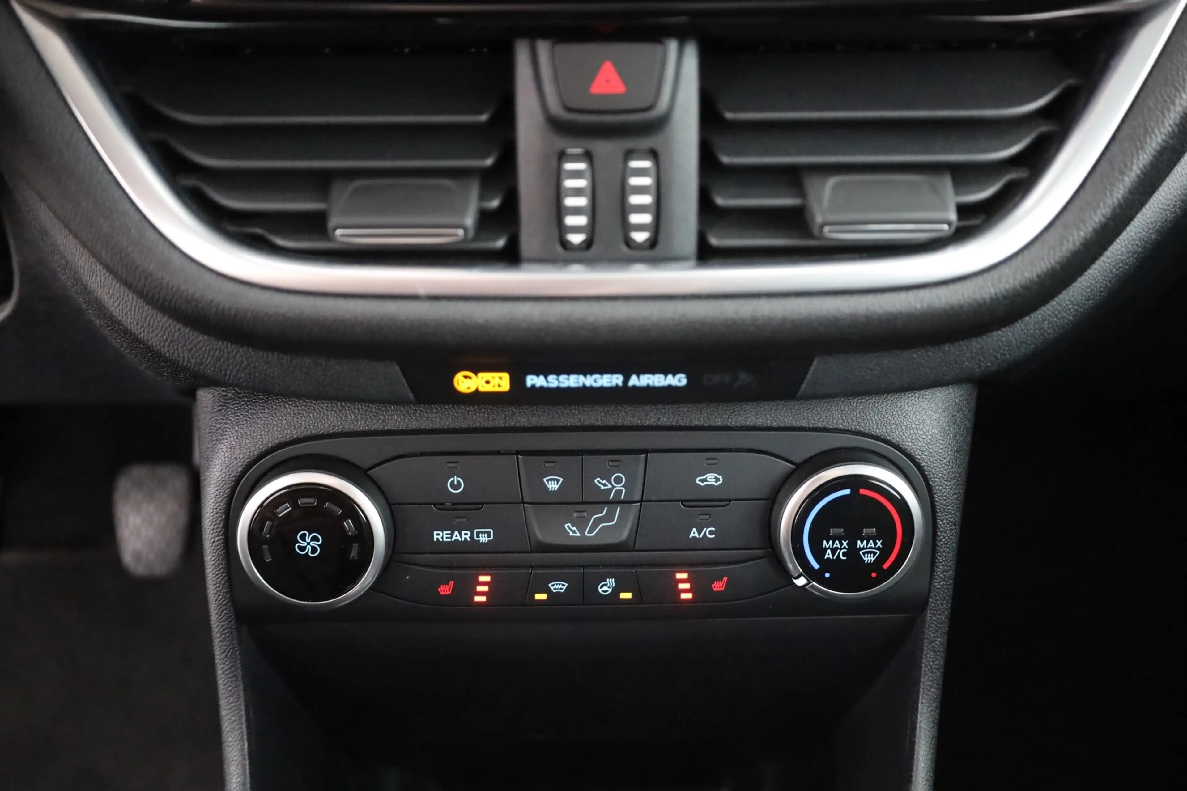 Ford Fiesta 1.0 EB Cool & Connect LED Android Apple — photo 12