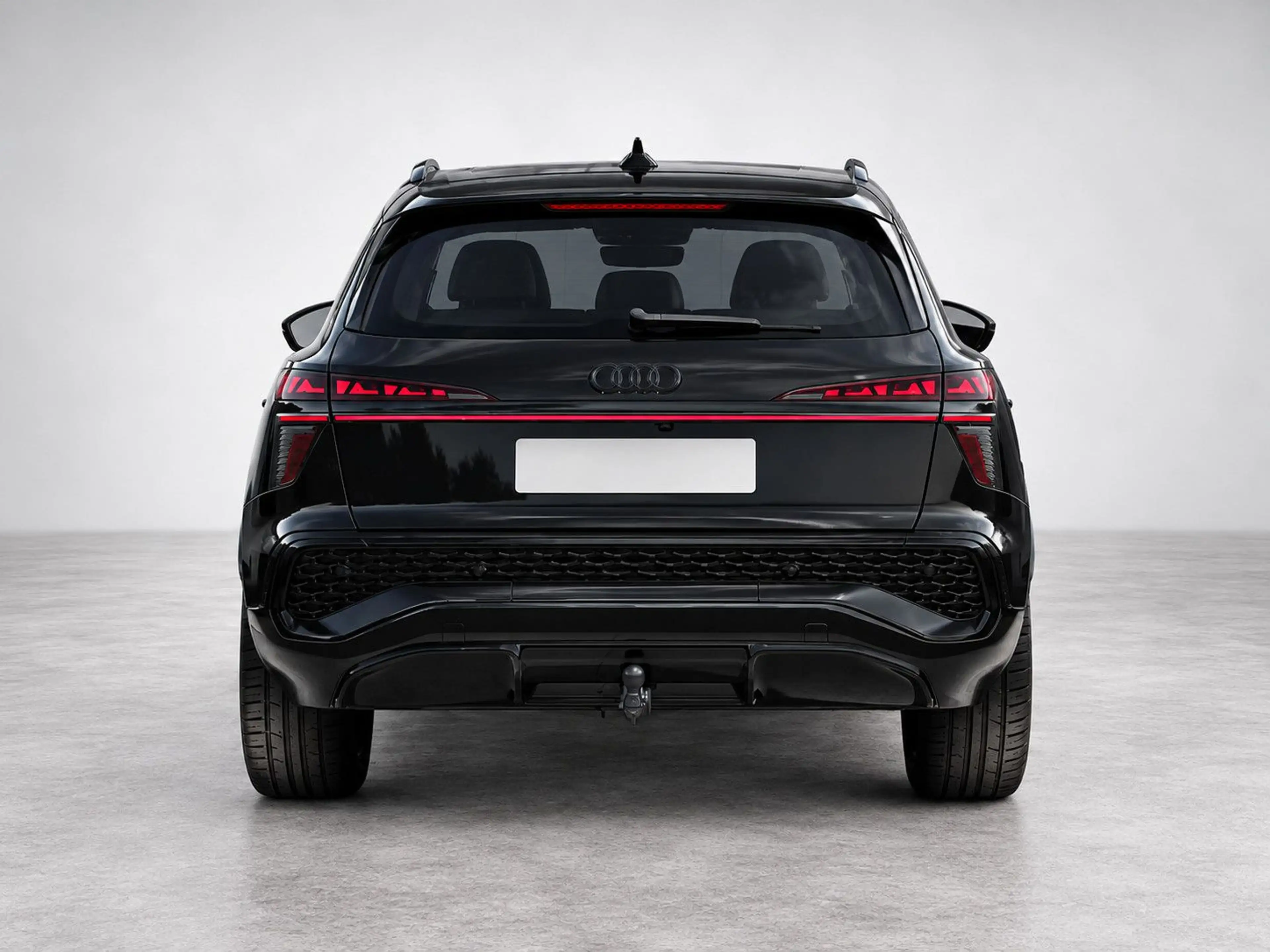 Audi Q3 TFSI quattro S line Pano AHK Standheiz OLED — photo 4