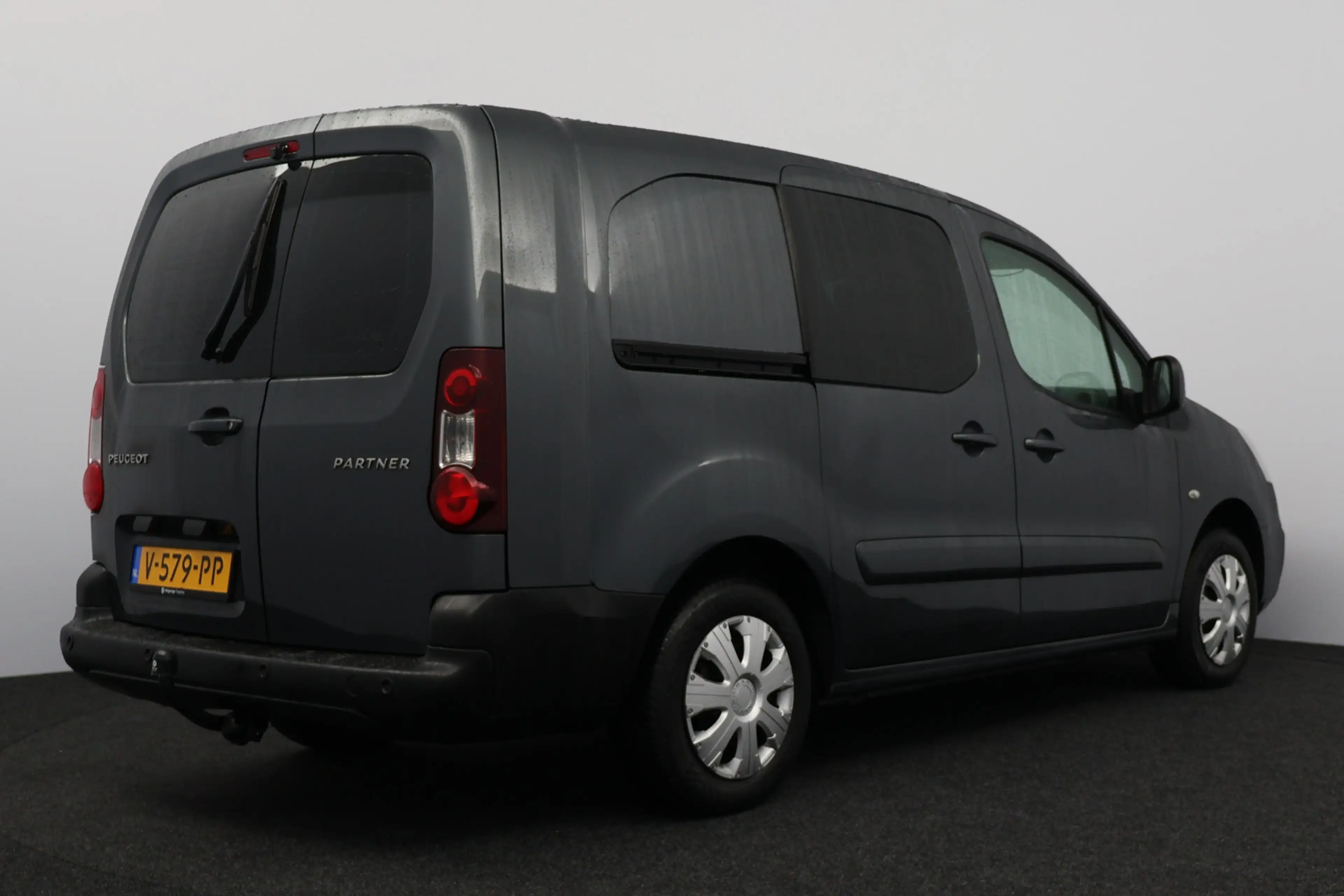 Peugeot Partner 122 1.6 BlueHDi 100 L2 Premium Pack S&S/ Zij-Schui — photo 11