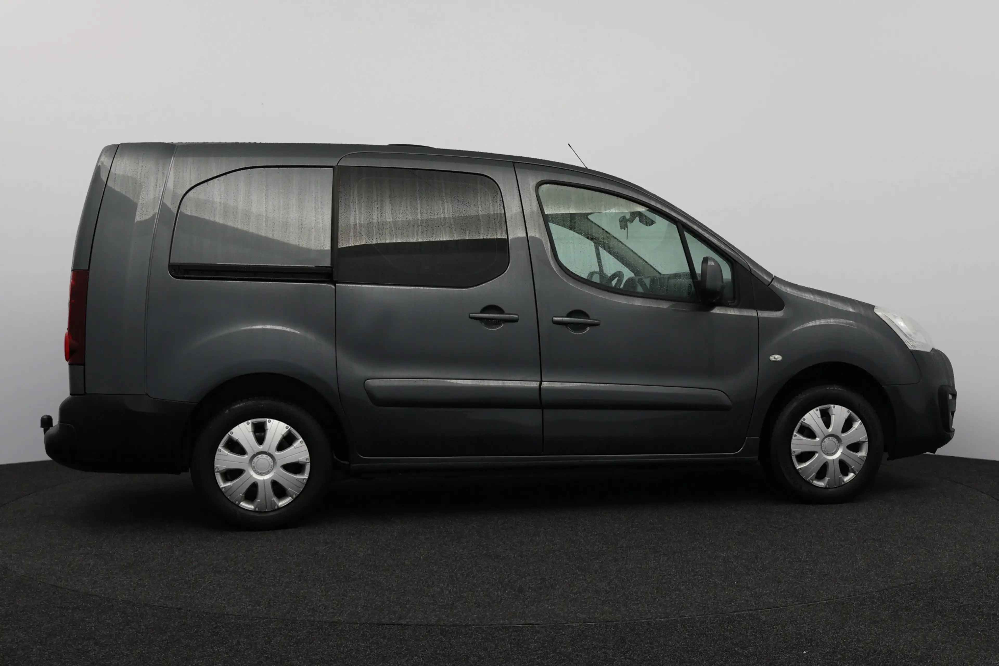 Peugeot Partner 122 1.6 BlueHDi 100 L2 Premium Pack S&S/ Zij-Schui — photo 12