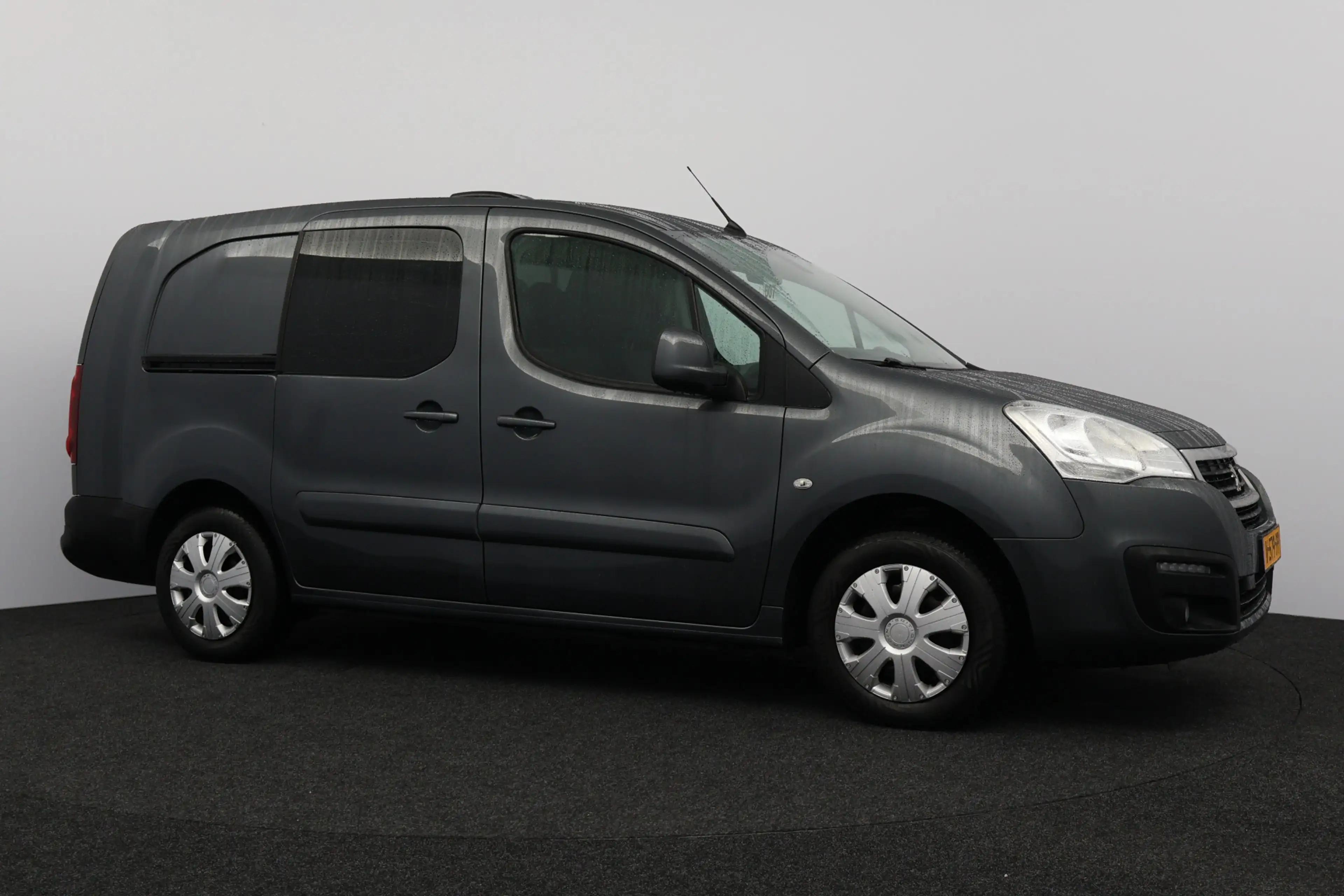 Peugeot Partner 122 1.6 BlueHDi 100 L2 Premium Pack S&S/ Zij-Schui — photo 14
