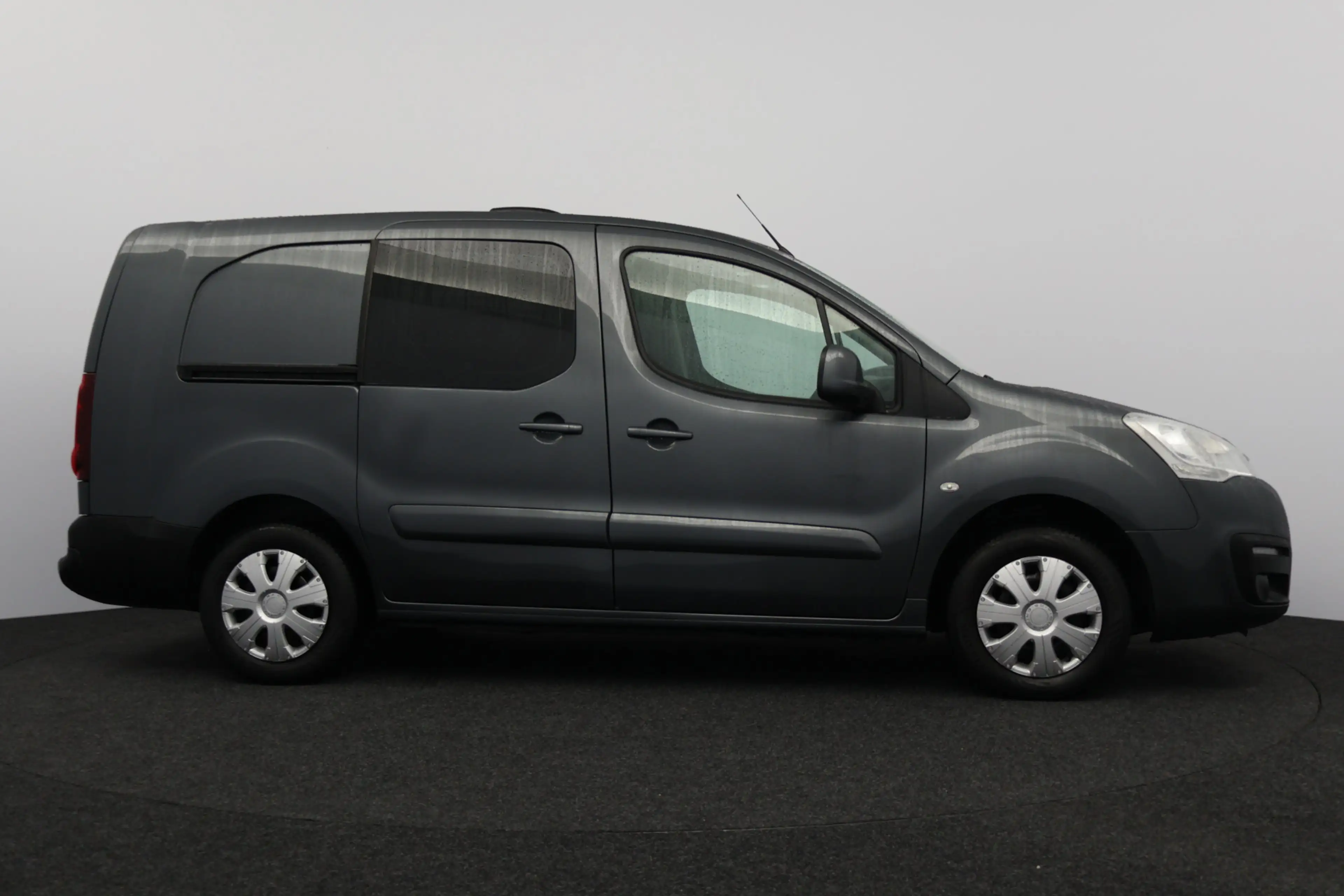 Peugeot Partner 122 1.6 BlueHDi 100 L2 Premium Pack S&S/ Zij-Schui — photo 13