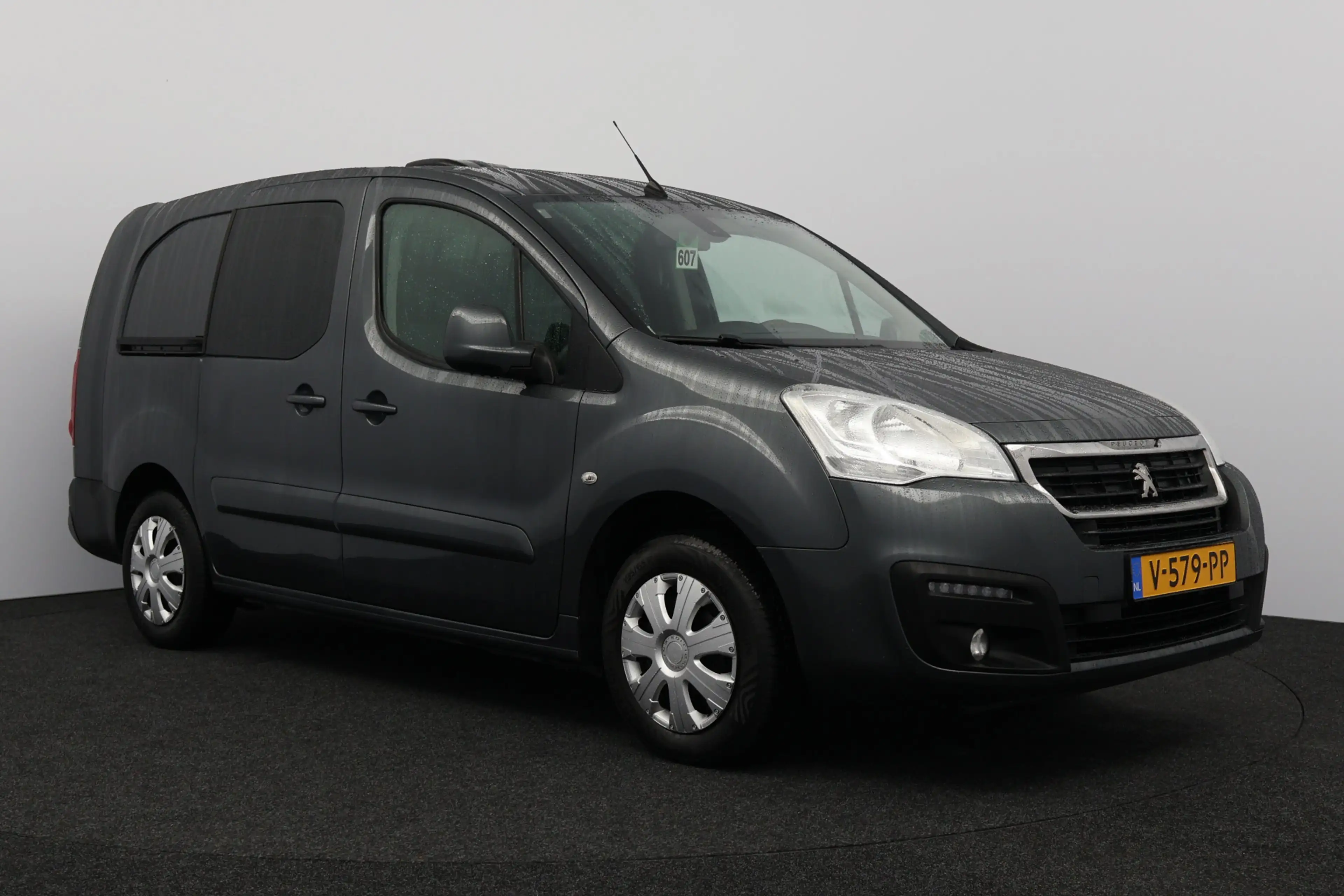 Peugeot Partner 122 1.6 BlueHDi 100 L2 Premium Pack S&S/ Zij-Schui — photo 15