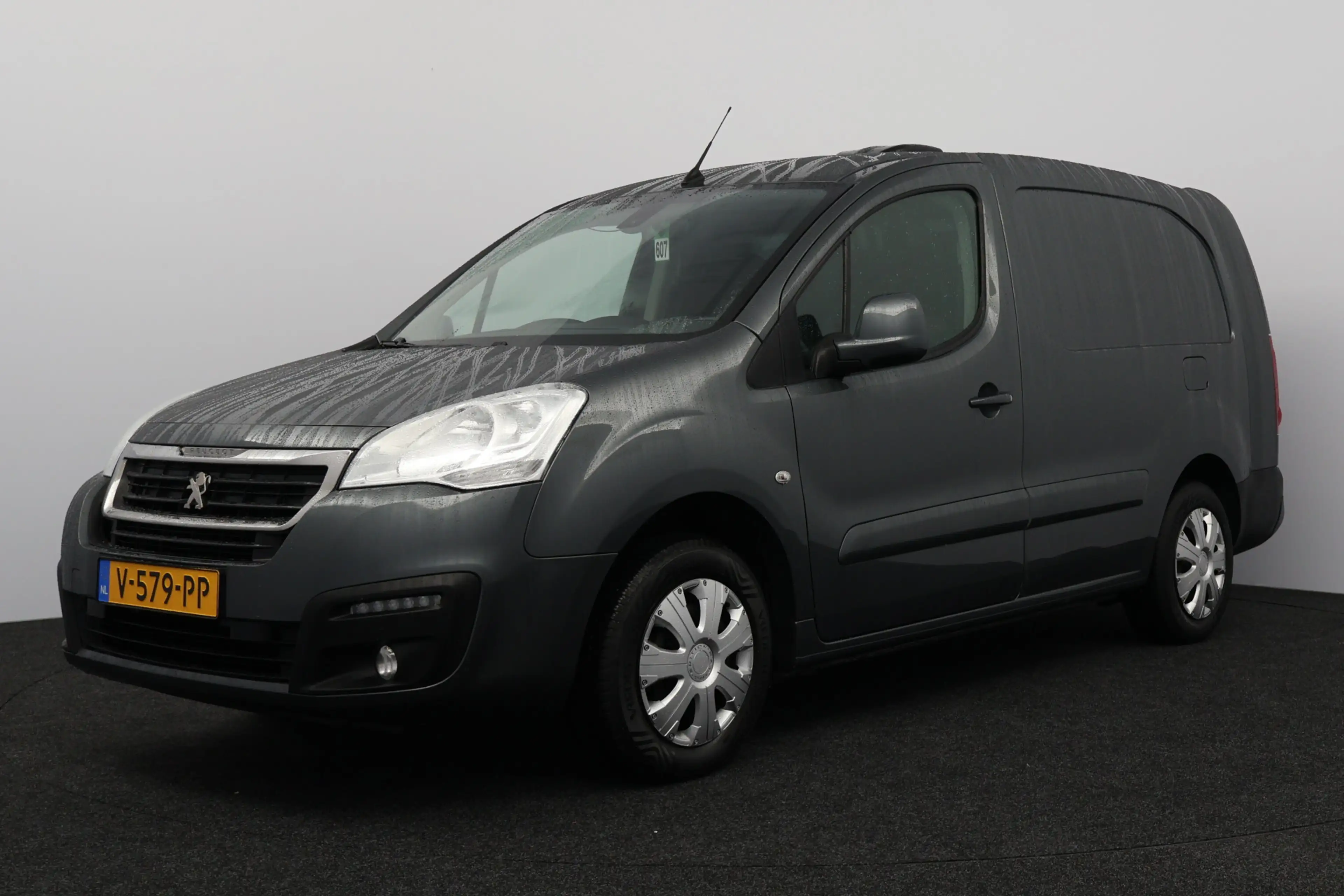 Peugeot Partner 122 1.6 BlueHDi 100 L2 Premium Pack S&S/ Zij-Schui — photo 2