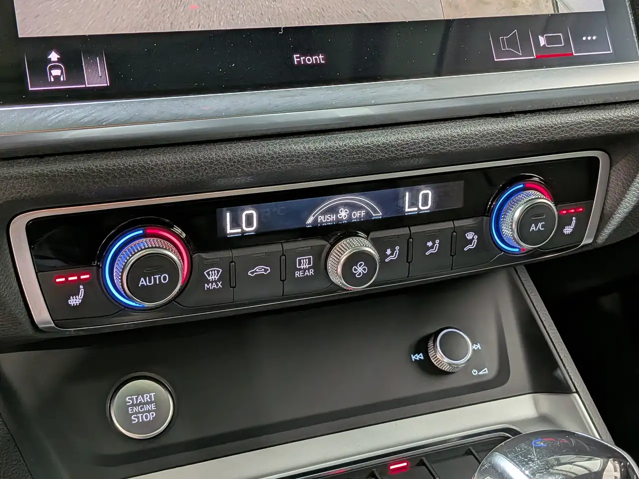 Audi Q3 снимка Audi Q3