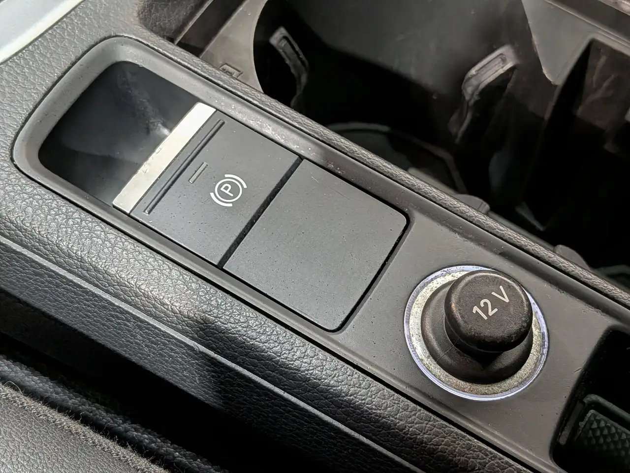 Audi Q3 снимка Audi Q3