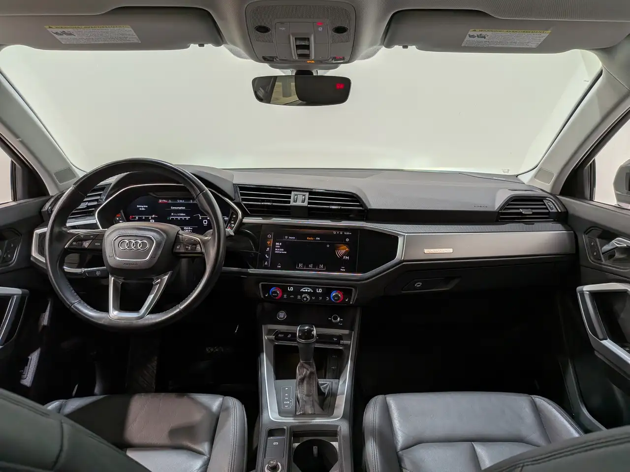 Audi Q3 снимка Audi Q3