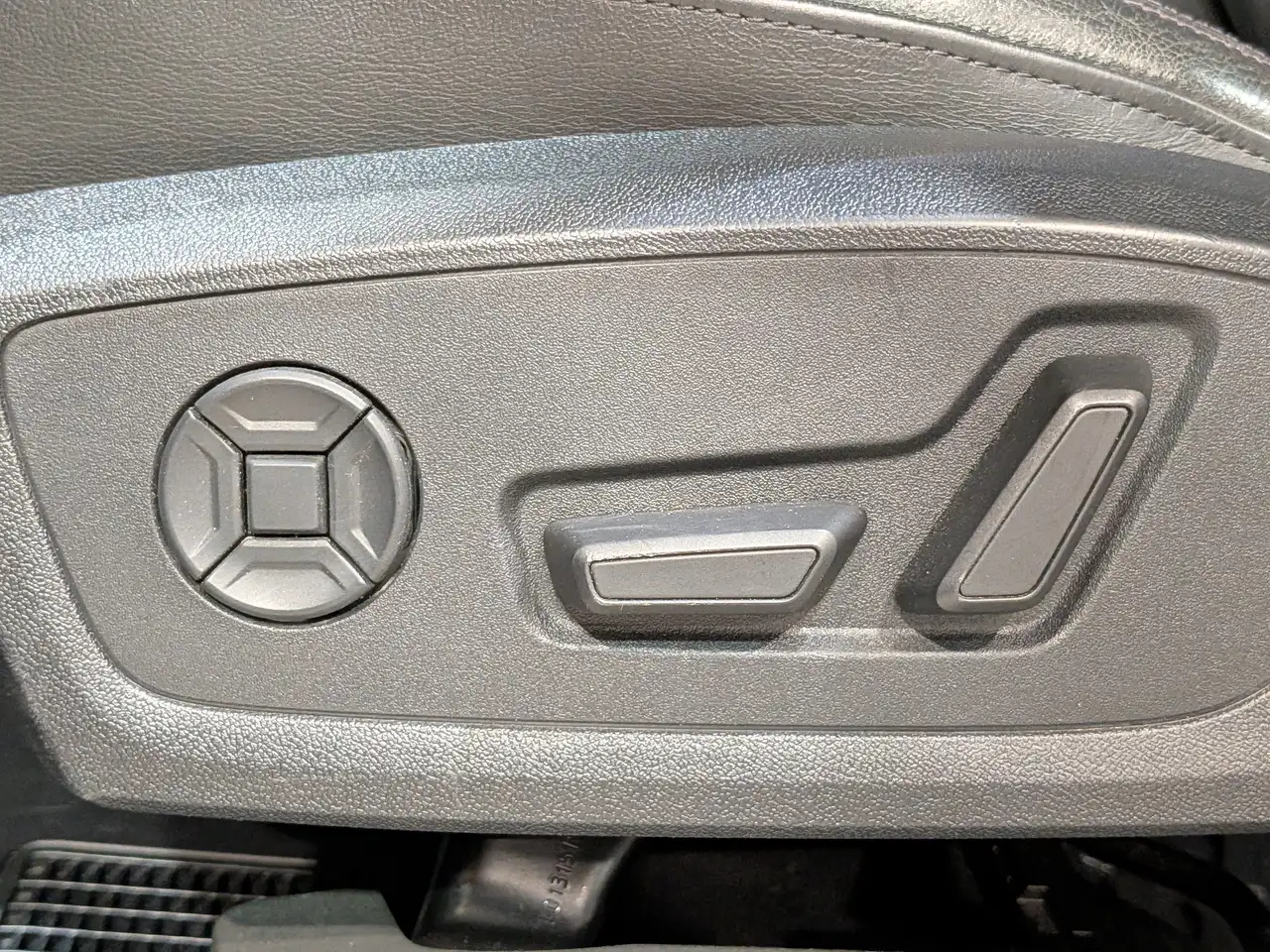 Audi Q3 снимка Audi Q3