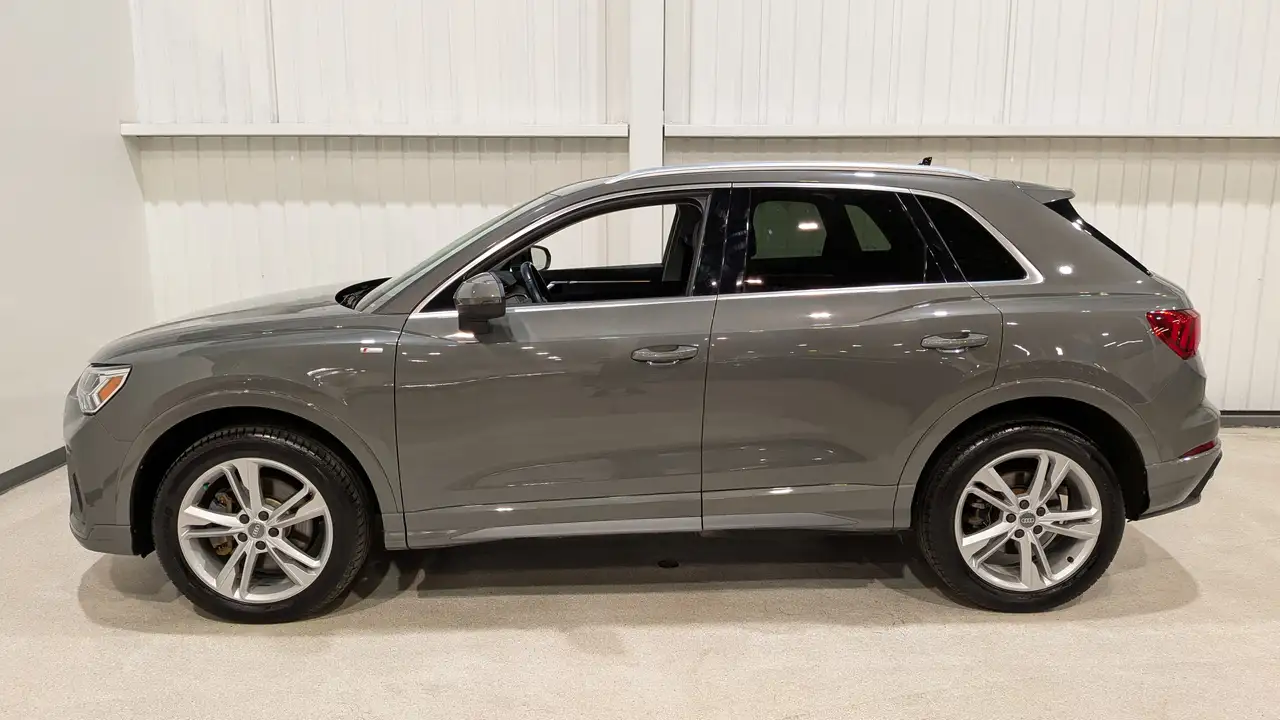 Audi Q3 снимка Audi Q3