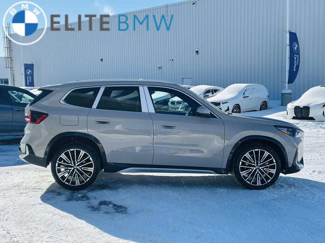 BMW X1 photo BMW X1
