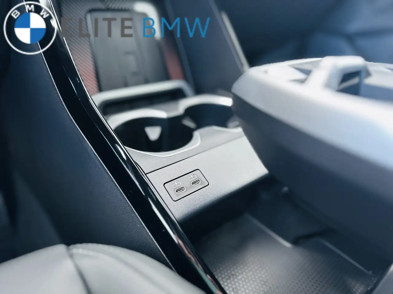 BMW X1 photo BMW X1