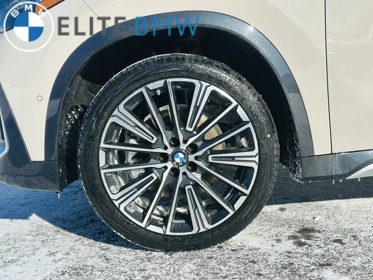 BMW X1 photo BMW X1
