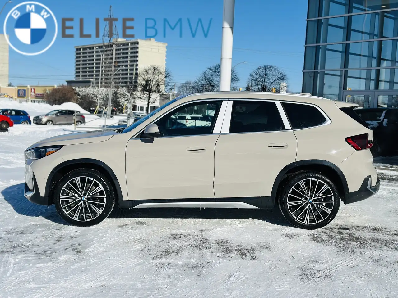 BMW X1 photo BMW X1