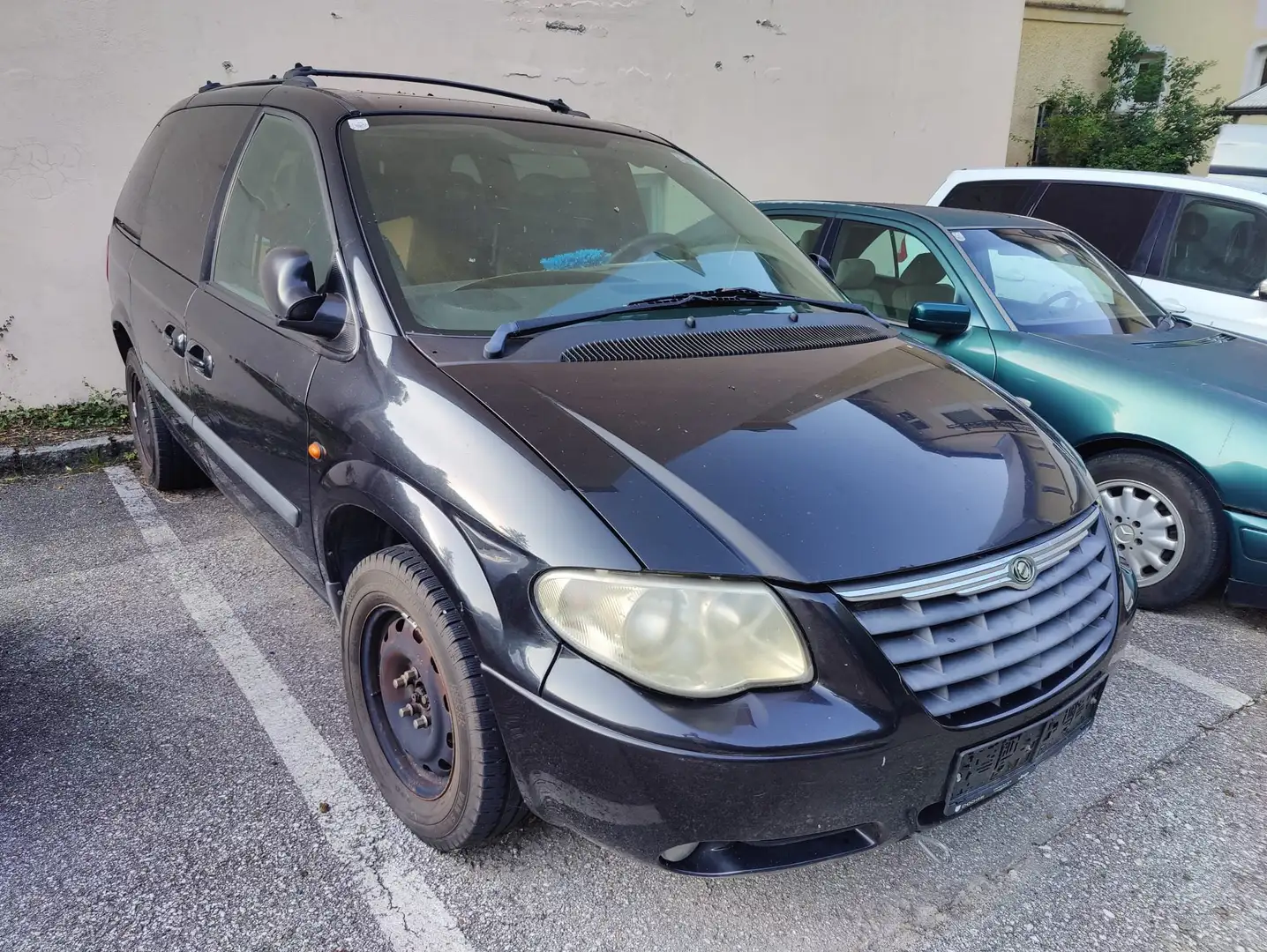 Chrysler Voyager Voyager Seven 2,5 CRD Ds. Seven Fekete - 1