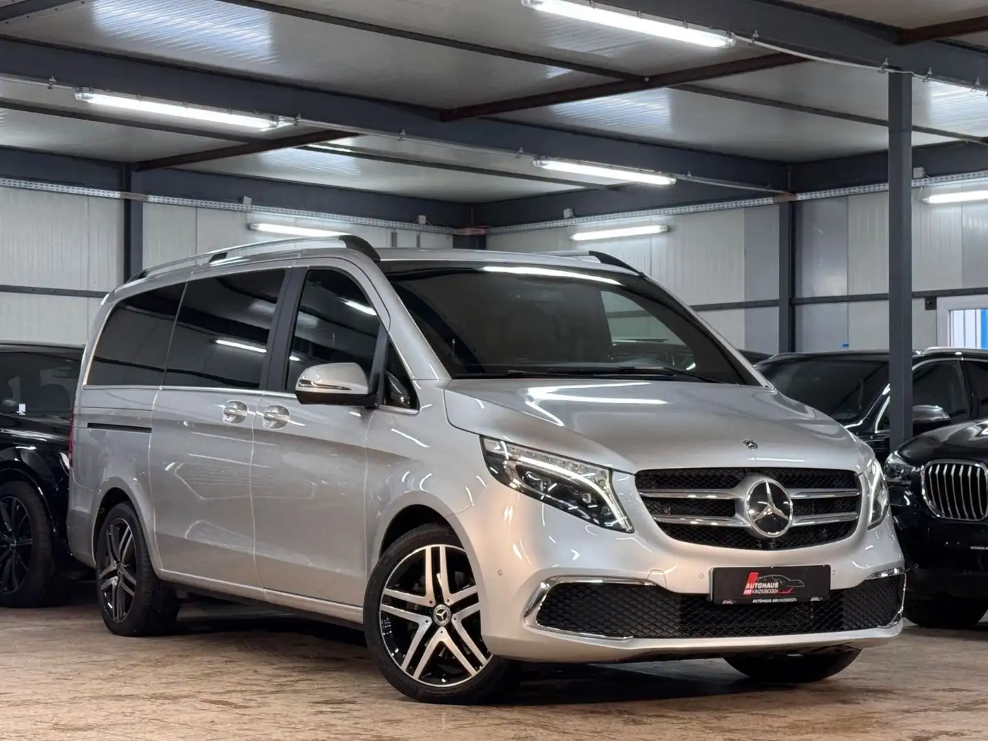 Mercedes-Benz V 300 V300d AVANTG 4M LANG*SPORT*8STZ*BRMSTR*360*UVM Argent - 1