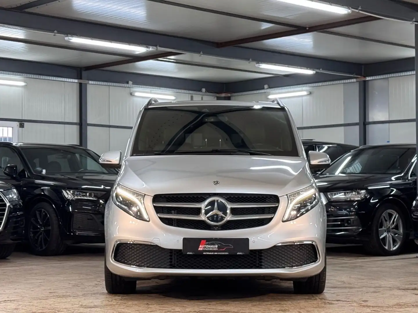 Mercedes-Benz V 300 V300d AVANTG 4M LANG*SPORT*8STZ*BRMSTR*360*UVM Argent - 2