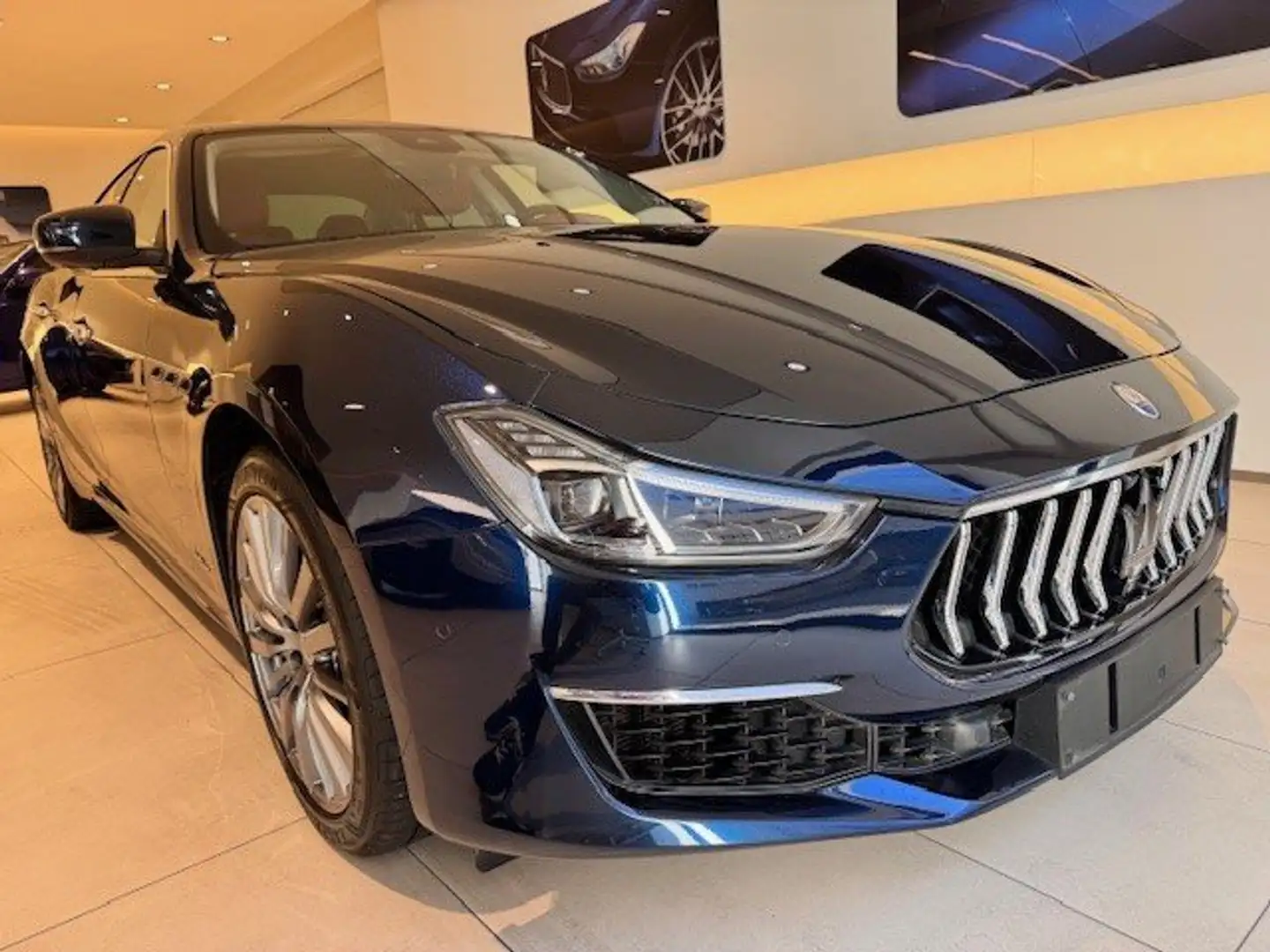 Maserati Ghibli 2.0 L4 mHEV GranLusso Blauw - 1