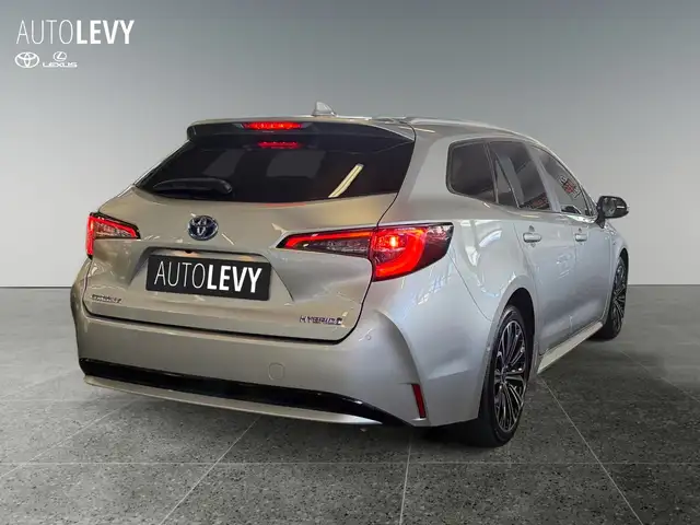 Toyota Corolla view 5