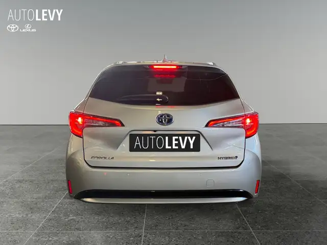 Toyota Corolla view 4