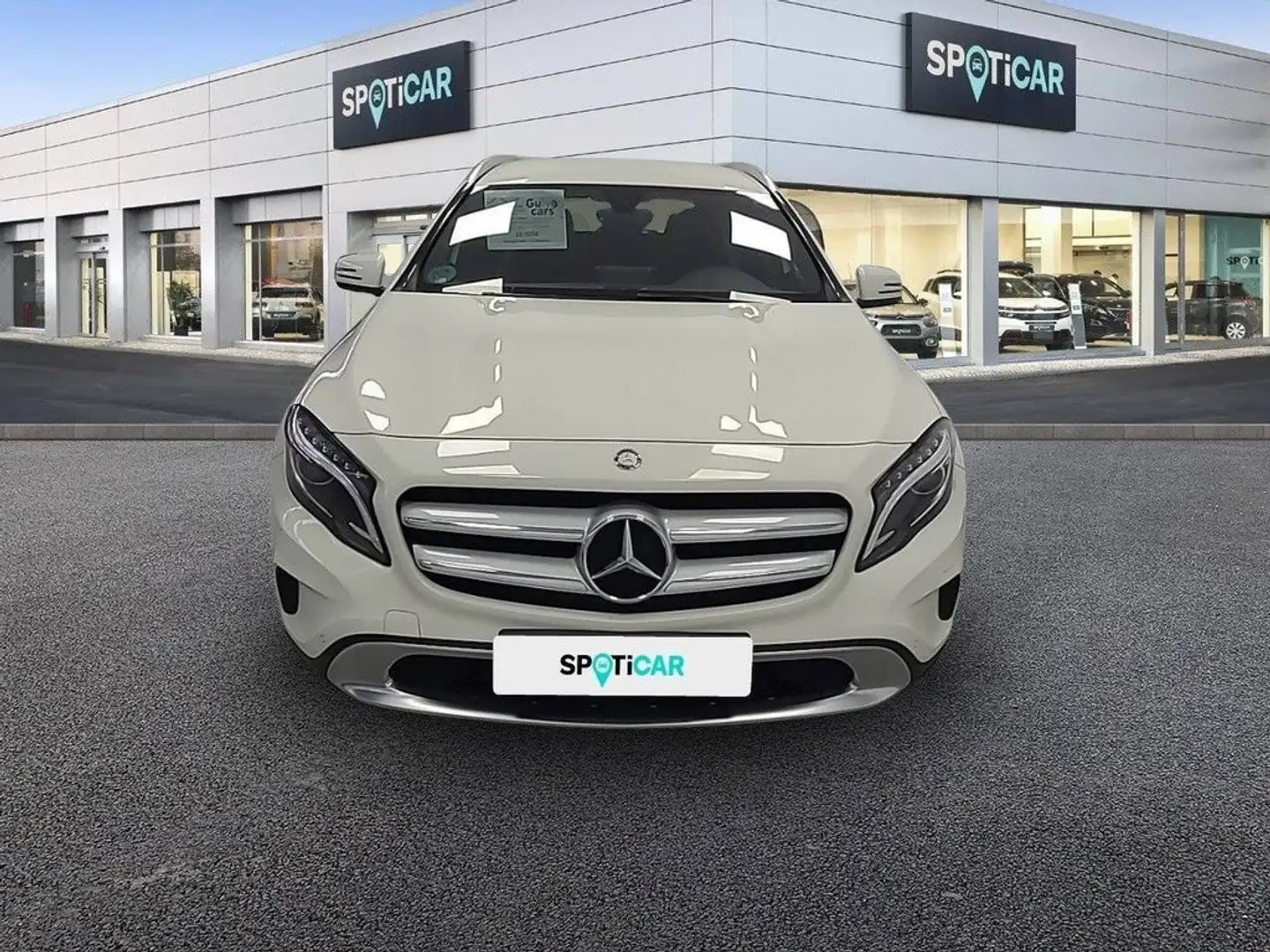 Mercedes-Benz GLA 200 d - Blanc - 2
