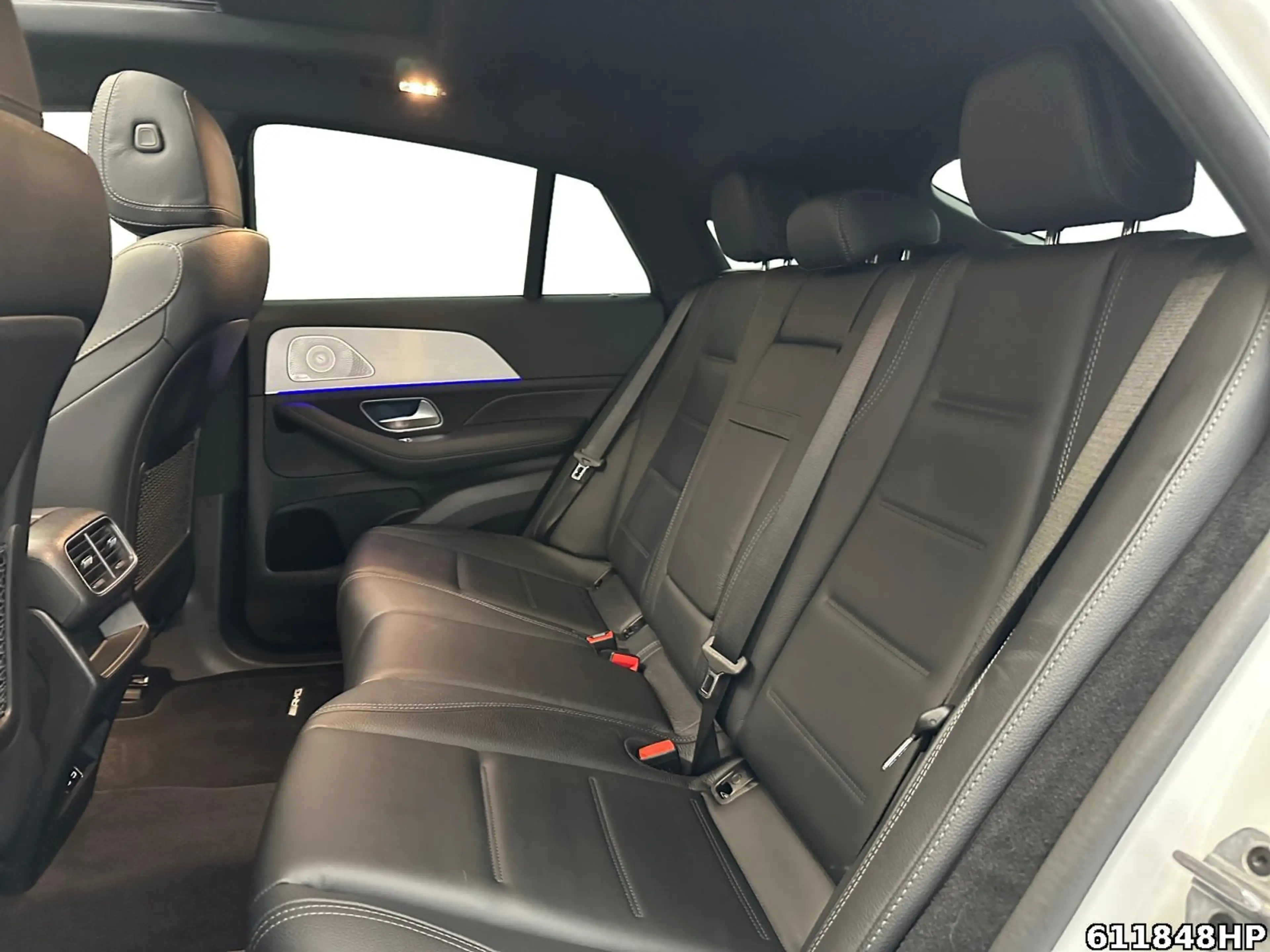 Mercedes-Benz GLE 350 de 4M Coupé AMG Line Night AHK Distr. Airmat. — photo 12