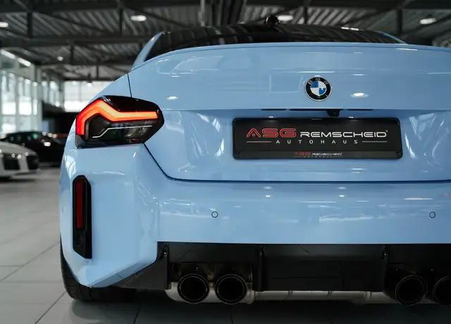 BMW M2 view 12