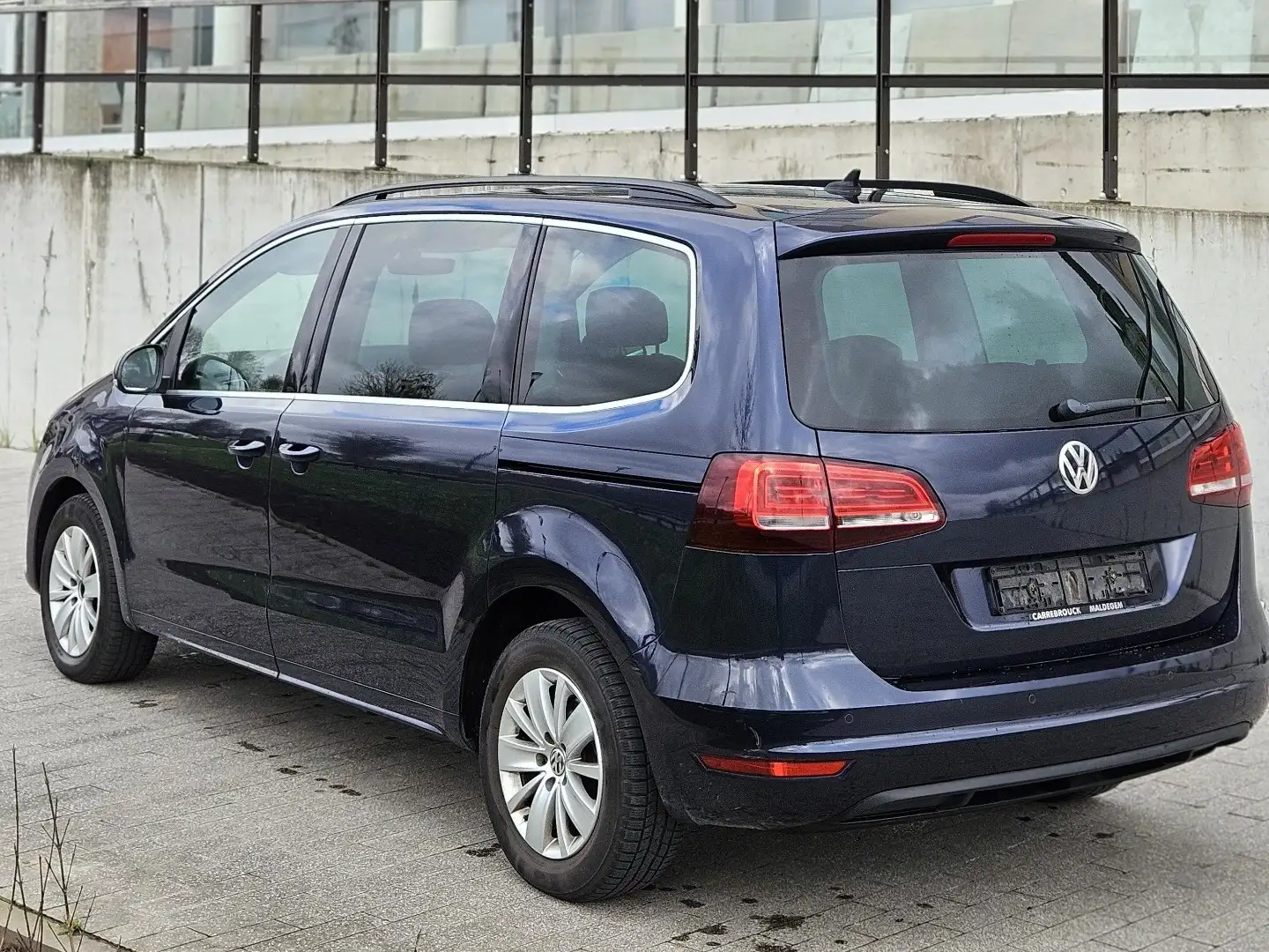 Volkswagen Sharan 2.0 tdi comfort line Bleu - 2