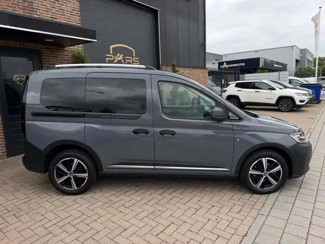 Volkswagen Caddy view 6