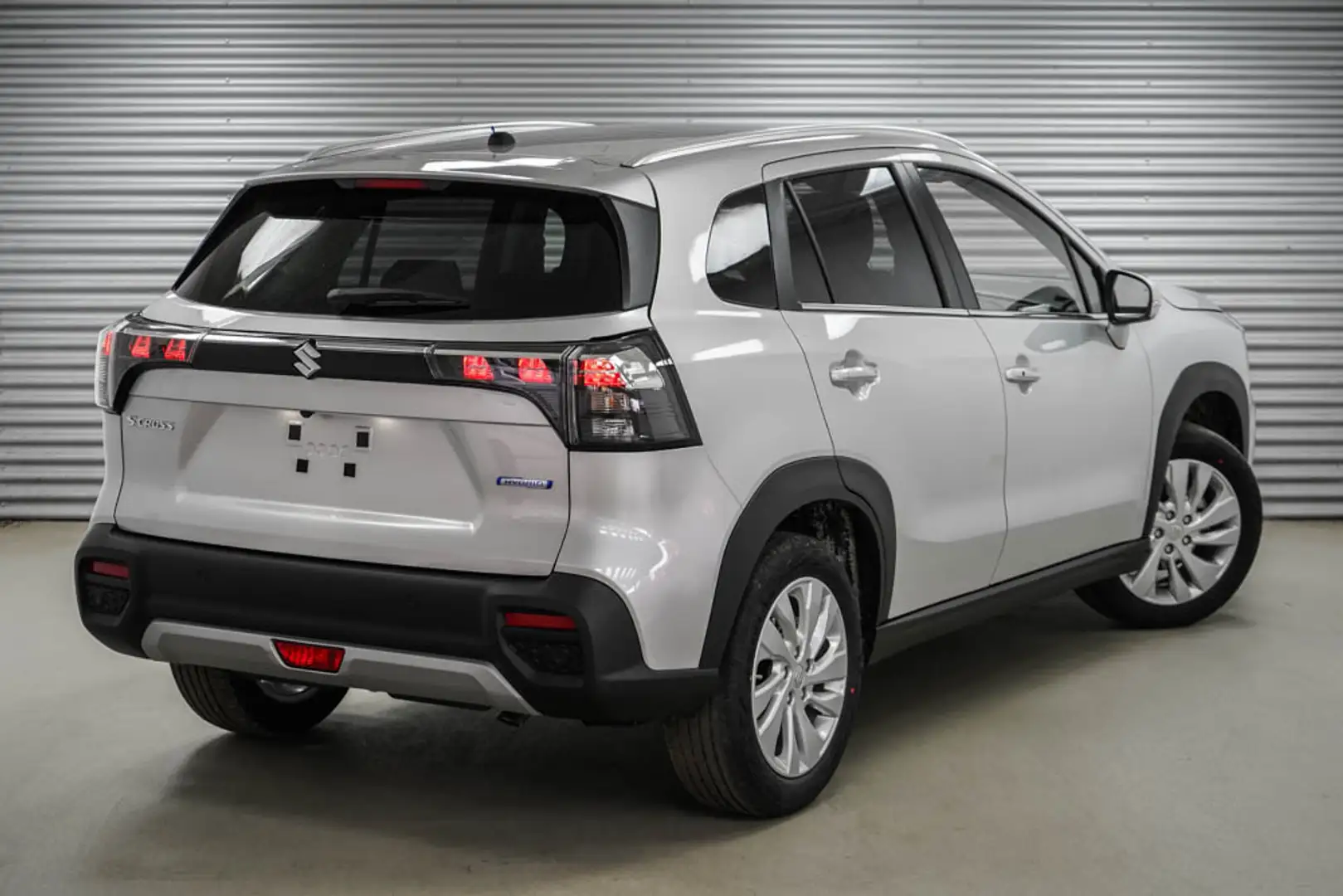 Suzuki S-Cross 1,4 2WD MT Mild-Hybrid GL+ - LAGER -LAG. Silber - 2