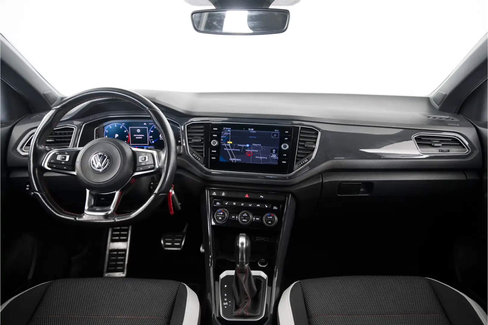 Volkswagen T-Roc 1.5 TSI Sport Sfeerverlichting Trekhaak Camera DSG Noir - 2