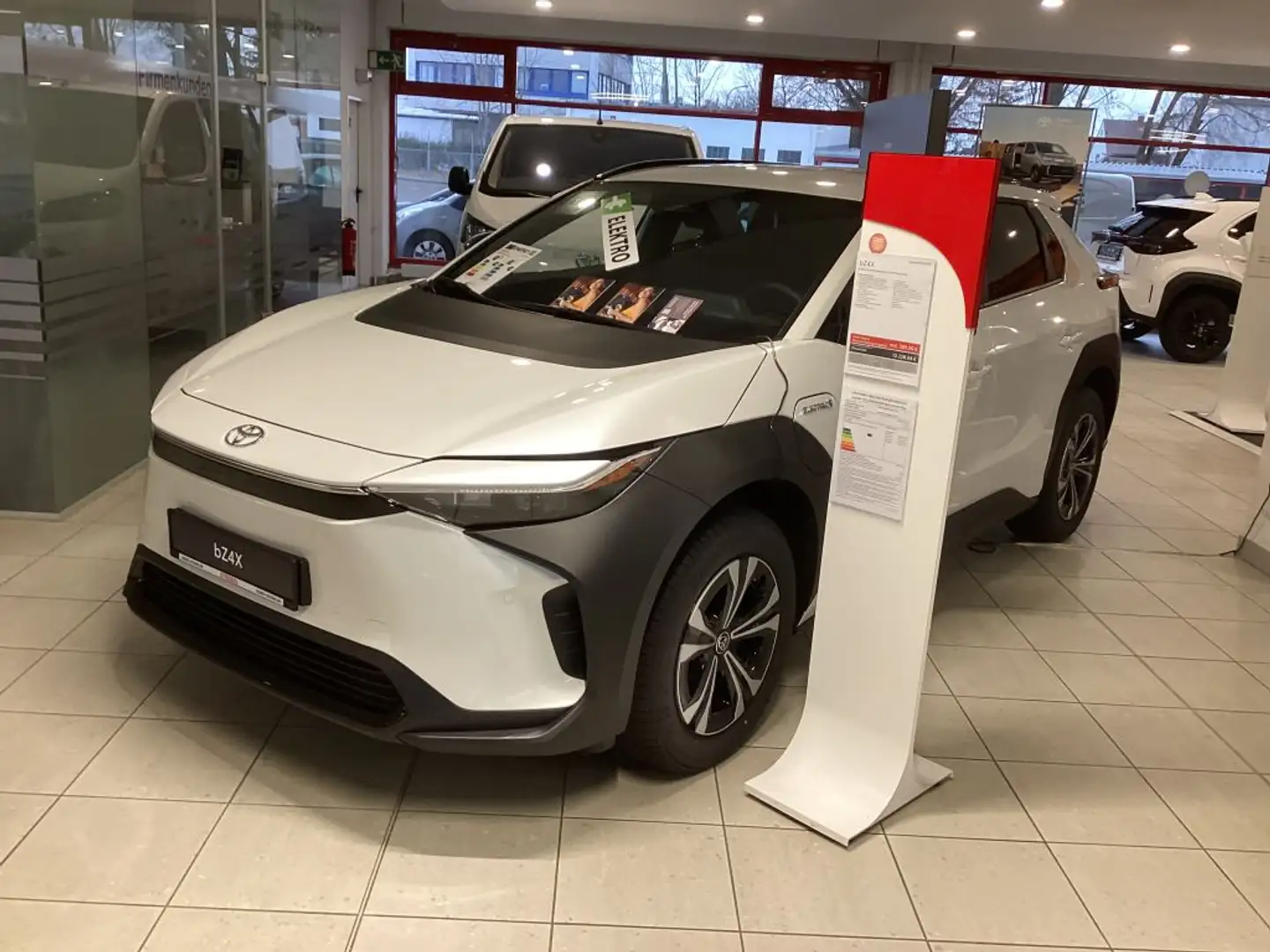 Toyota bZ4X Comfort -Aktion Sonderleasing 199,--  OHNE Anzahl Weiß - 2