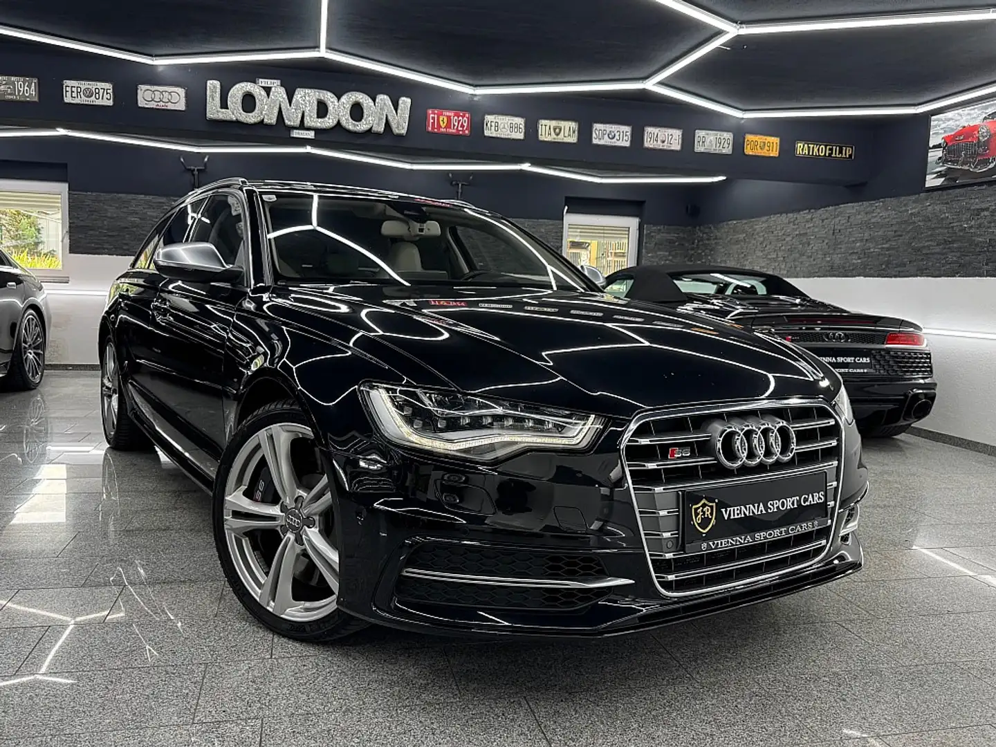 Audi A6 S6 Avant 4,0 TFSI V8 quattro S-tronic*Voll*1.Be... Schwarz - 1
