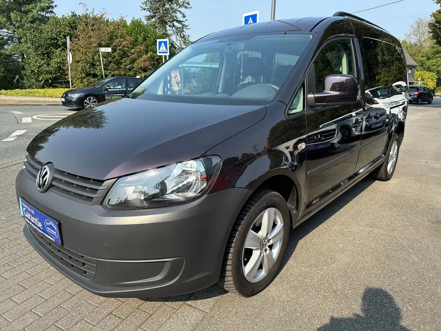 Volkswagen Caddy Maxi*Trendline*7Sitze*AHK*Klima*Allwetter Negro - 1