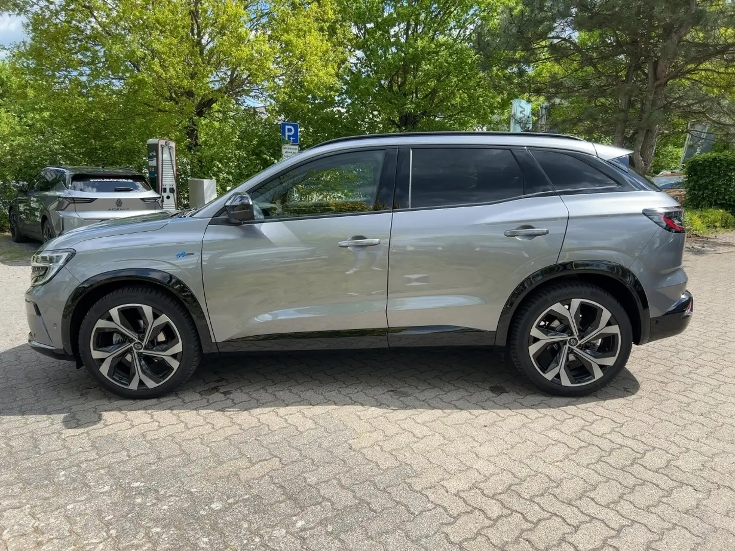 Renault Austral Iconic Esprit Alpine TCe 160 Automatik Grijs - 2
