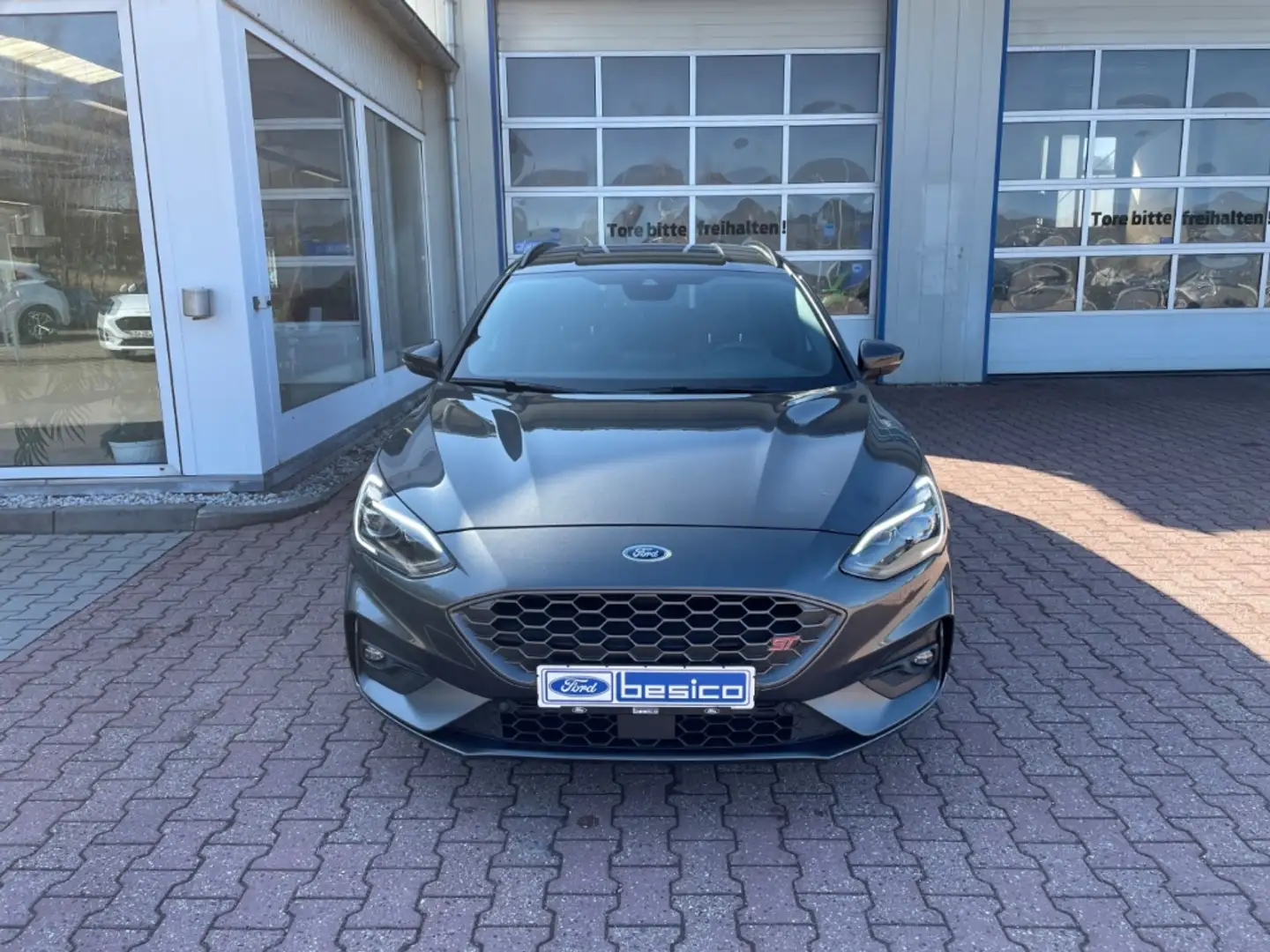 Ford Focus ST Turnier+NAV+DAB+B&O+PDC+LED+SHZ+RFK+LMF Grau - 2