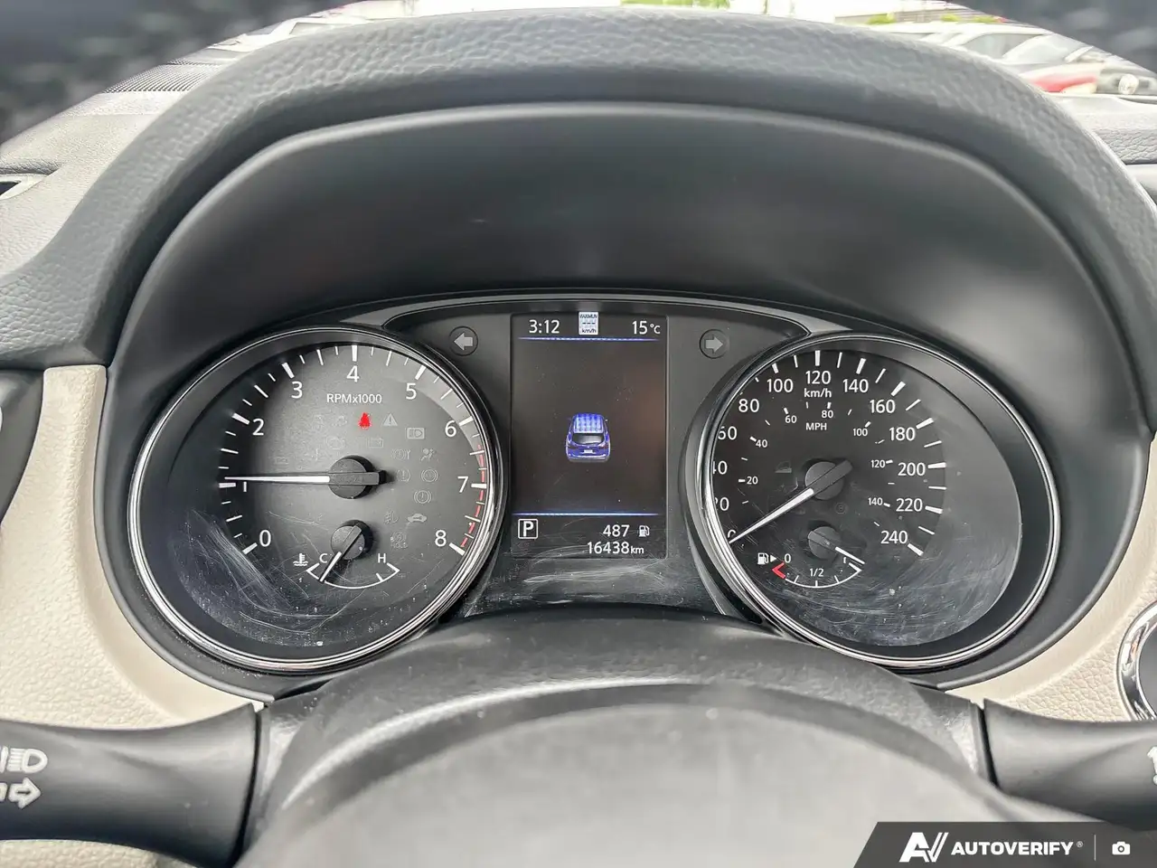 Nissan Qashqai снимка Nissan Qashqai