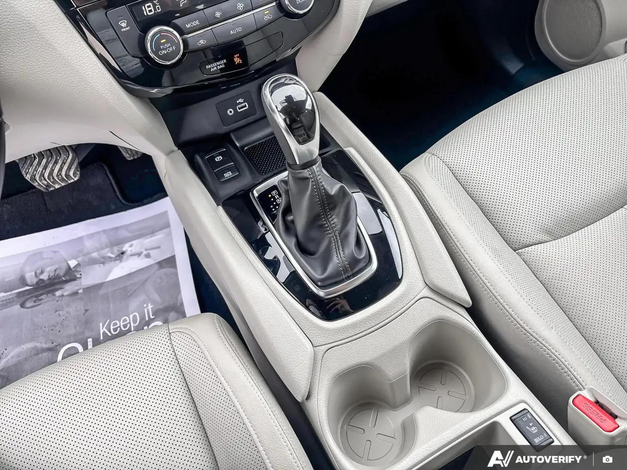 Nissan Qashqai снимка Nissan Qashqai