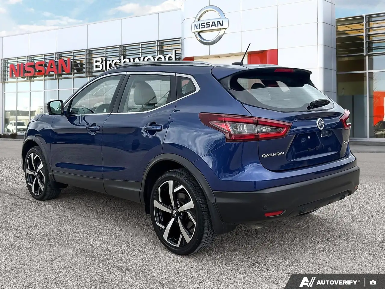 Nissan Qashqai снимка Nissan Qashqai