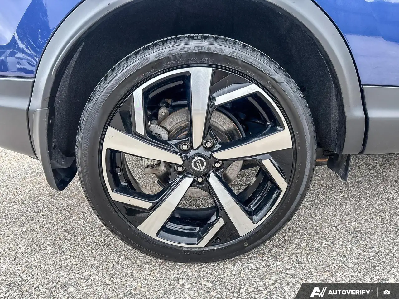 Nissan Qashqai снимка Nissan Qashqai