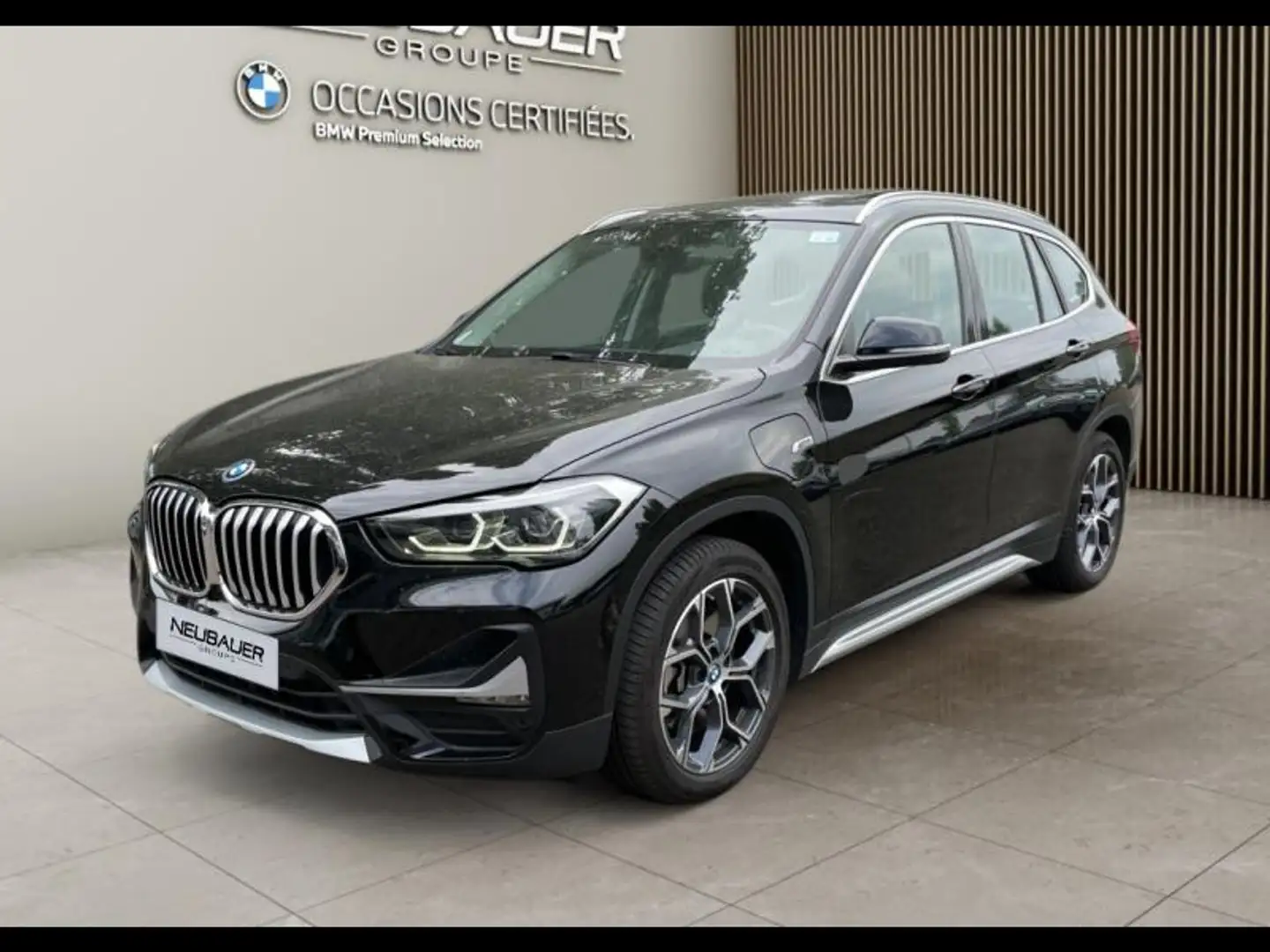 BMW X1 xDrive25eA 220ch xLine 6cv Noir - 1