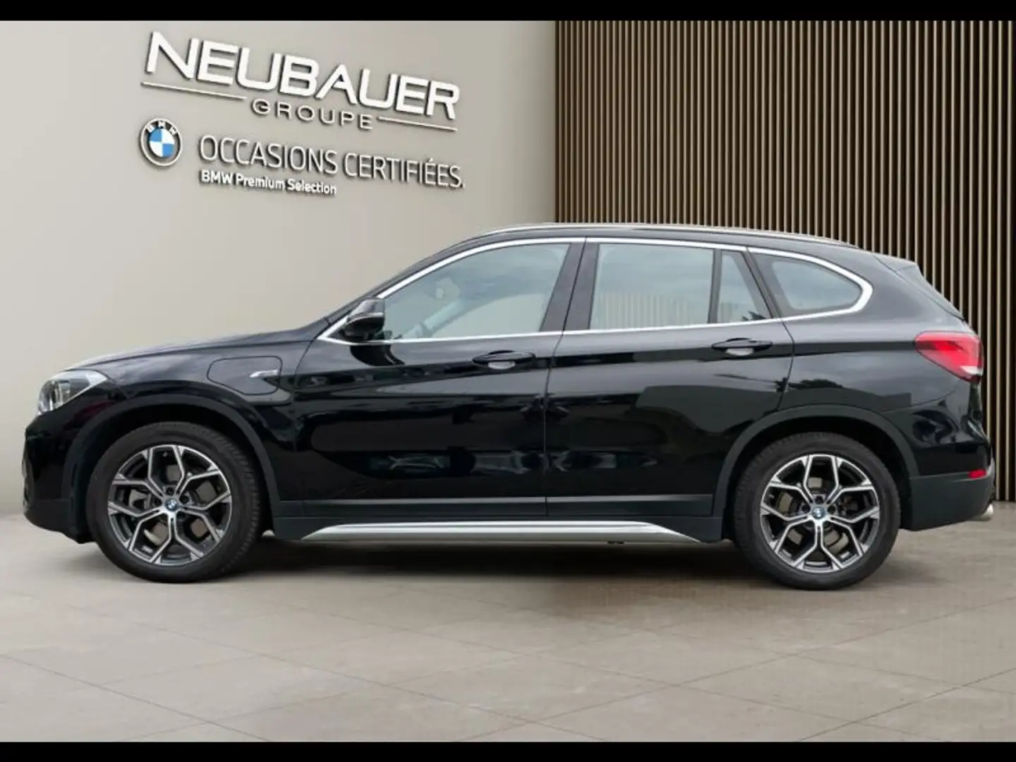 BMW X1 xDrive25eA 220ch xLine 6cv Noir - 2