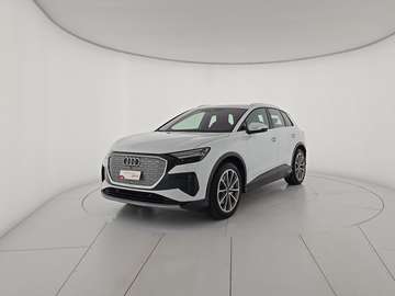 Q4 45 e-tron Business Advanced
