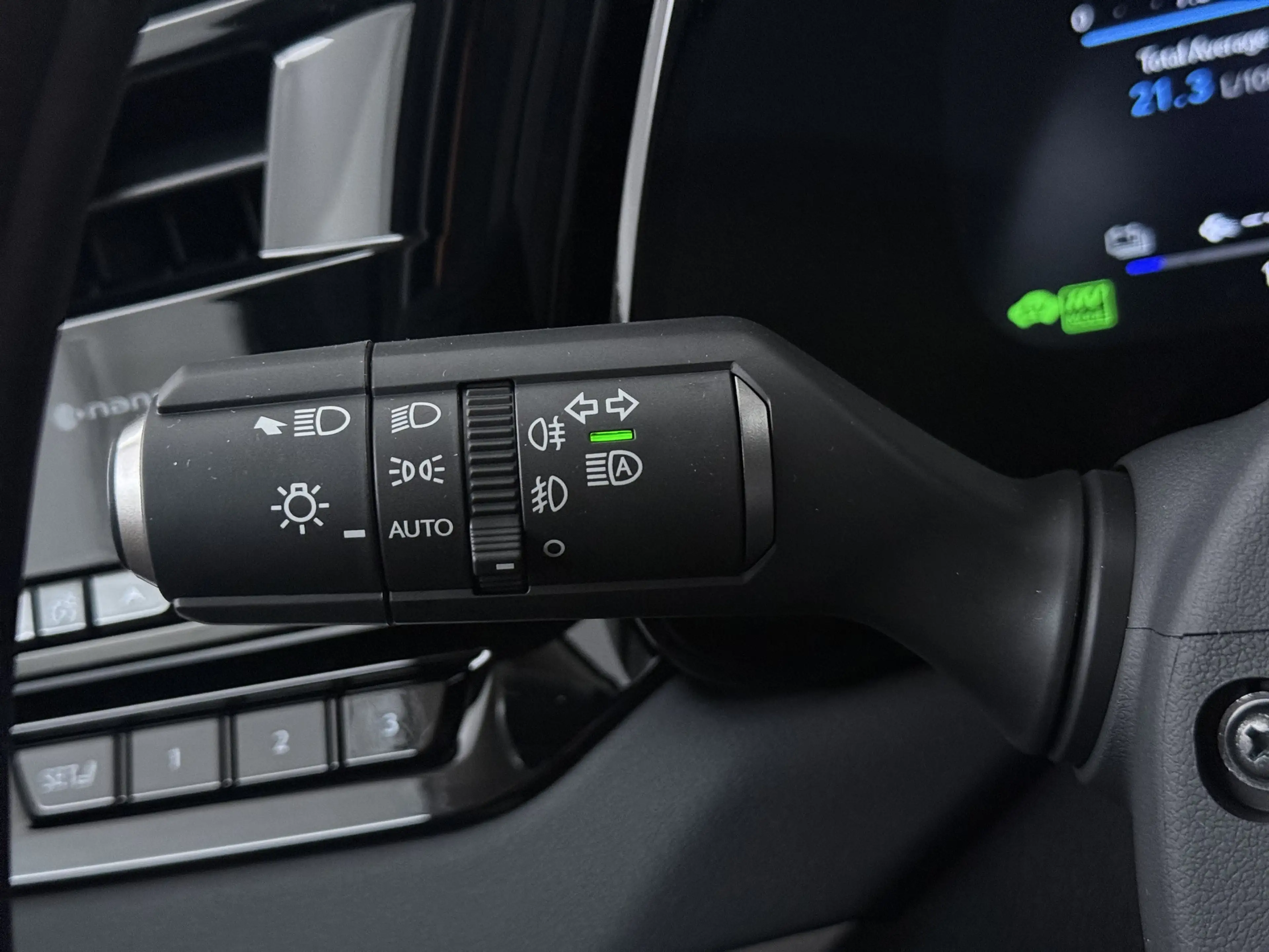 Lexus RX 450h 450h+ Plug-in Hybrid President Line | Mark Levinso — photo 12