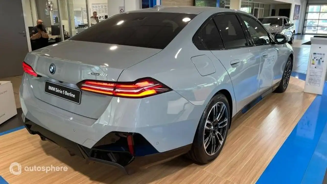BMW i5 2026