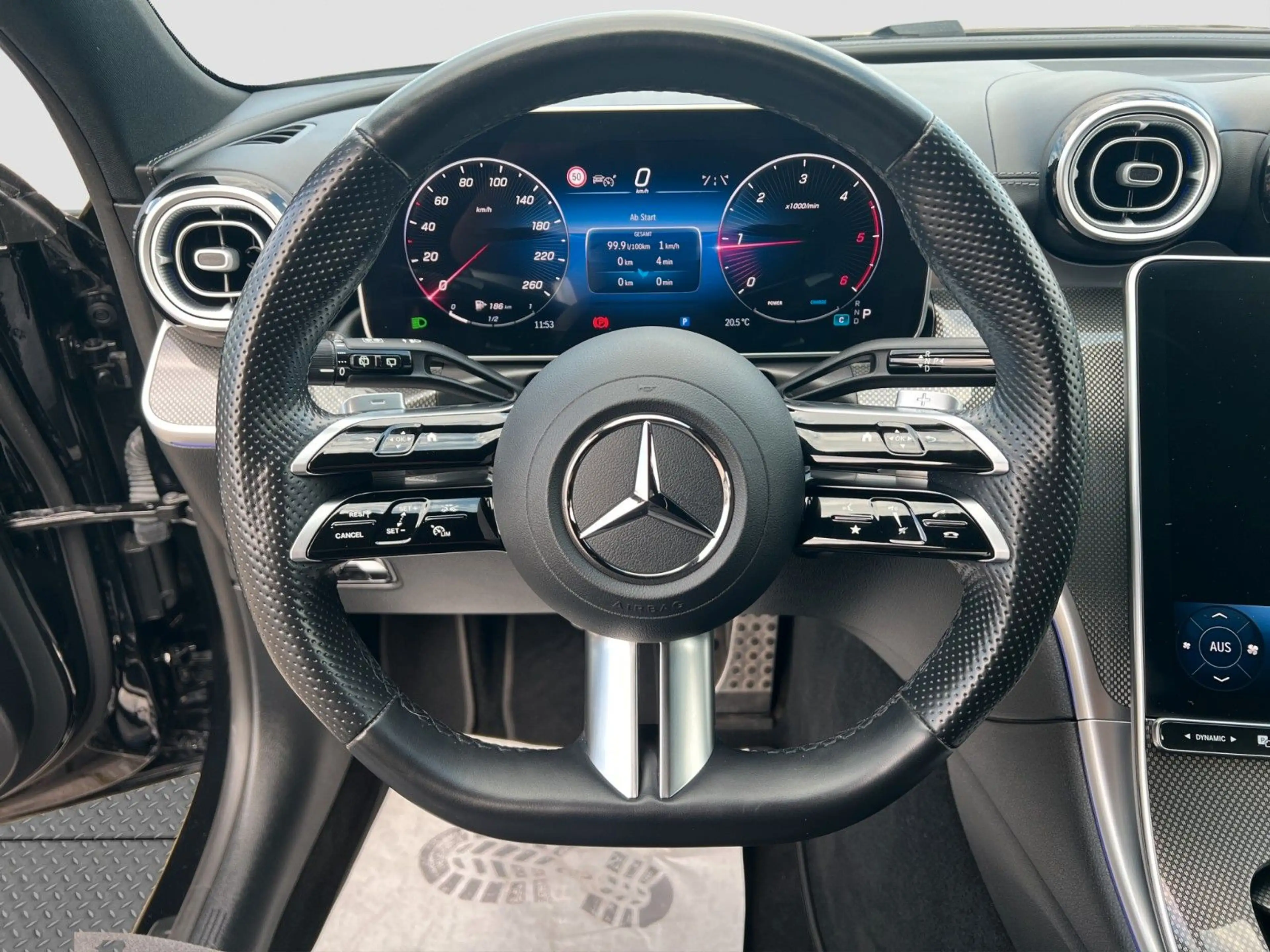 Mercedes-Benz C 200 d T Edition AMG Line *NIGHT*360°*NAVI*LED* — photo 11