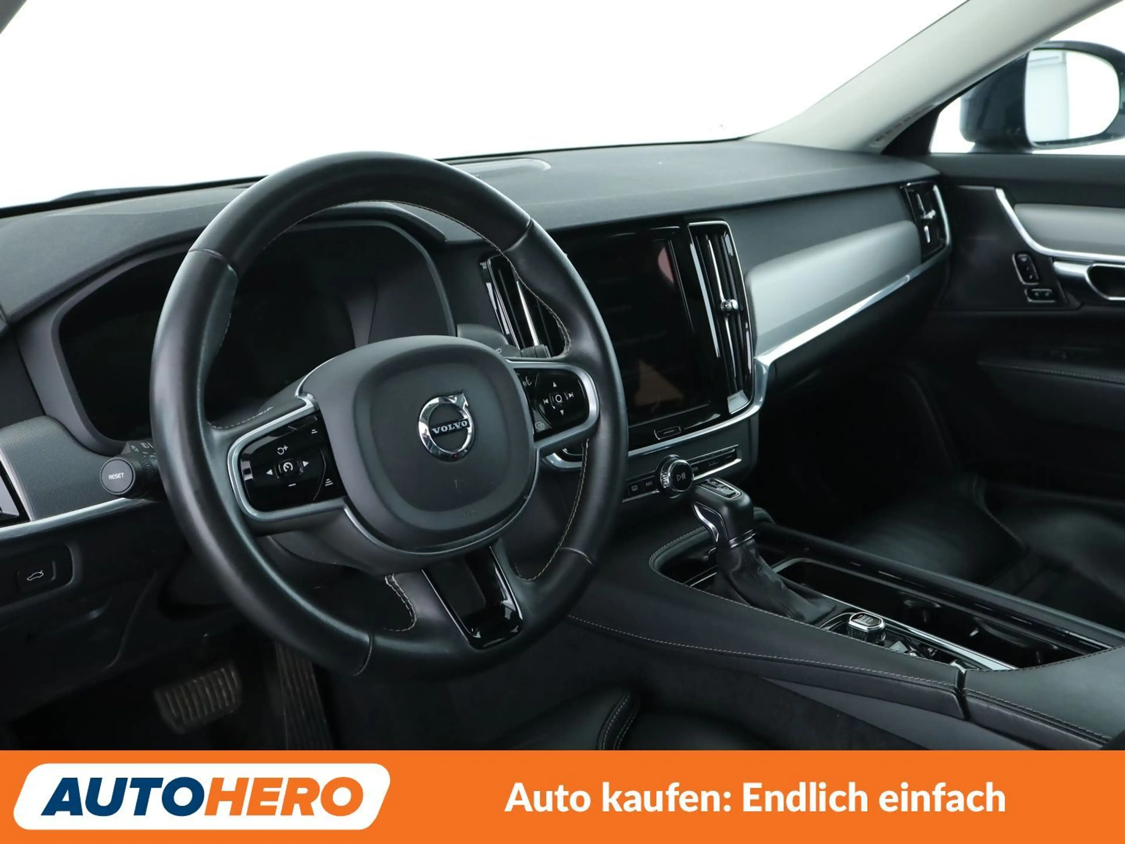 Volvo V90 Cross Country 2.0 D5 Pro AWD Aut.*NAVI*LED*TEMPO*CAM*PDC*SHZ* — photo 11