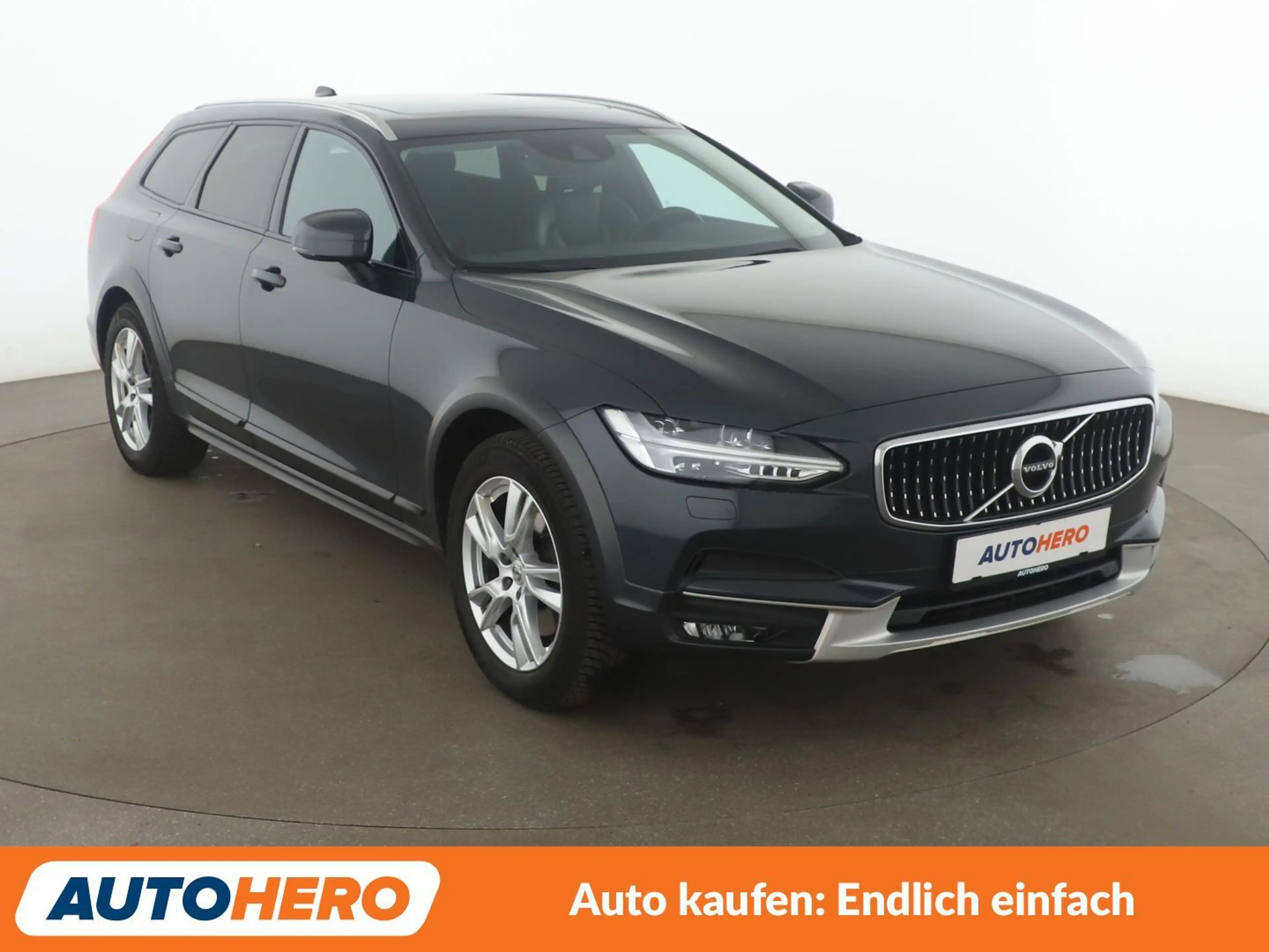 Volvo V90 Cross Country 2.0 D5 Pro AWD Aut.*NAVI*LED*TEMPO*CAM*PDC*SHZ* — photo 8