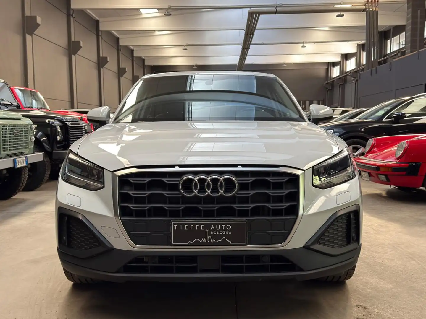 Audi Q2 30 TDI S tronic Business Advanced  NEOPATENTATI Bianco - 2