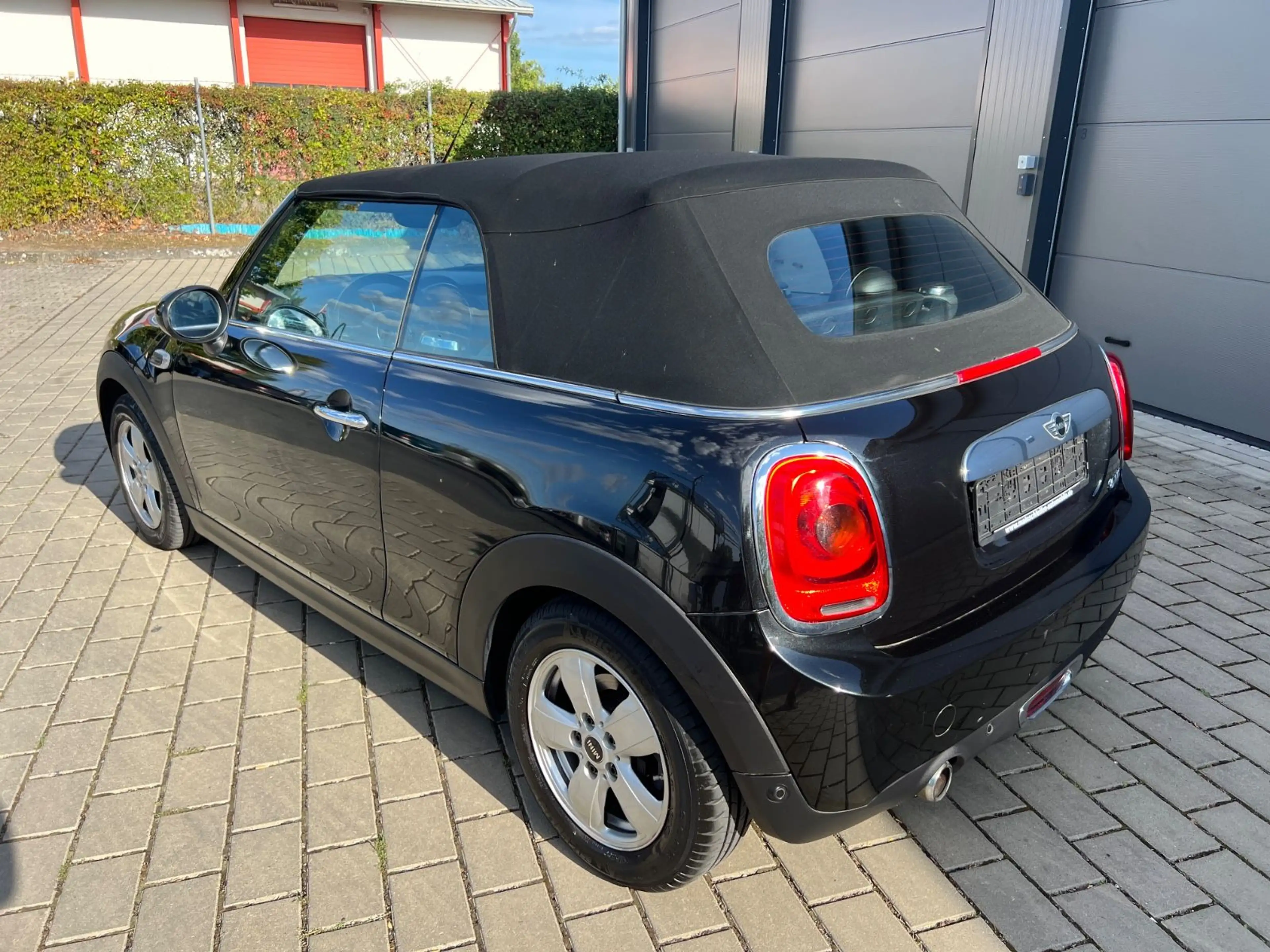 MINI One Cabrio Cooper Cabrio NAVI LED Leder Kamera 1. Hand — photo 11